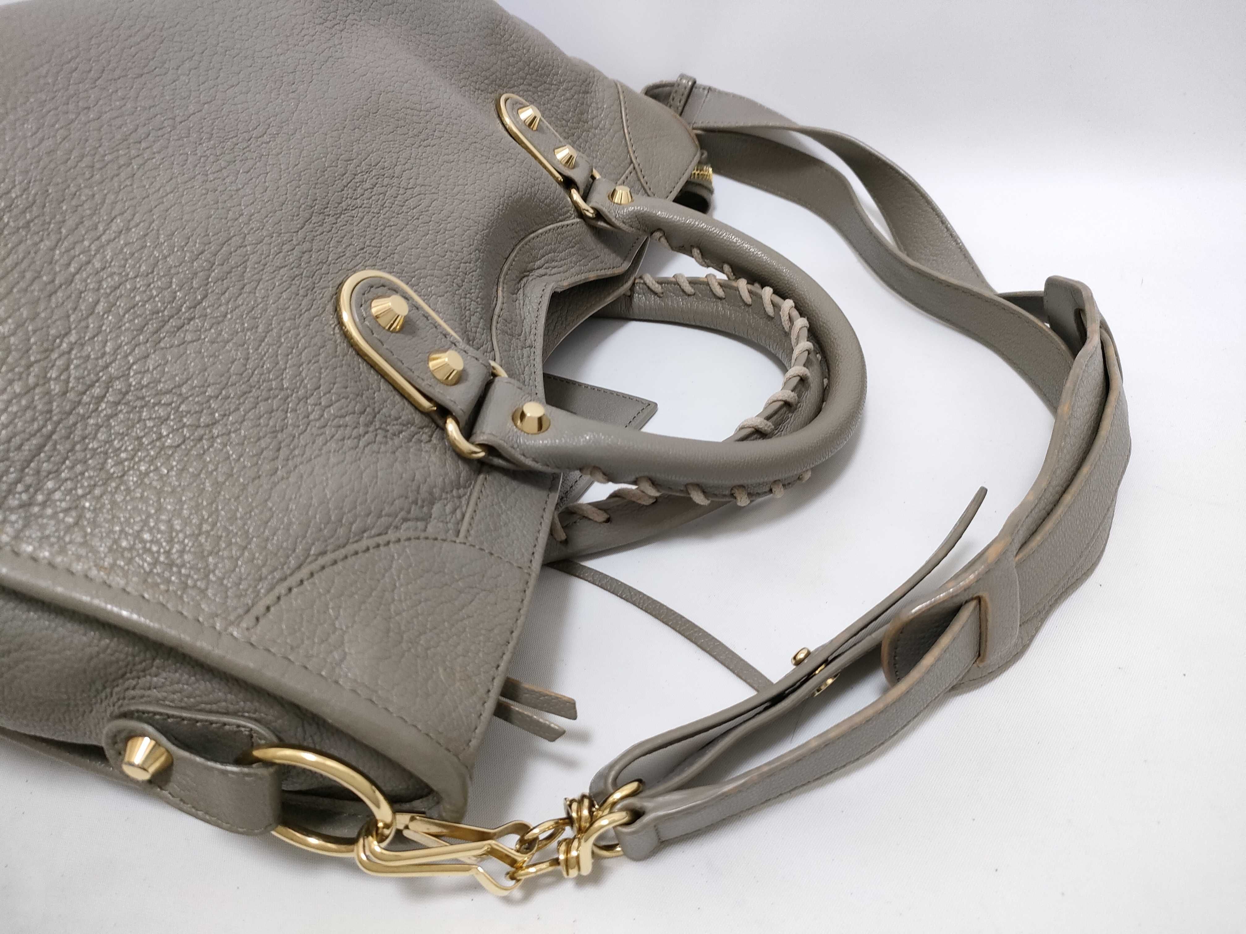 The City SG - Metallic Edge City Leather 2-Way Handbag Grey 505984 Shoulder Bag — view 6