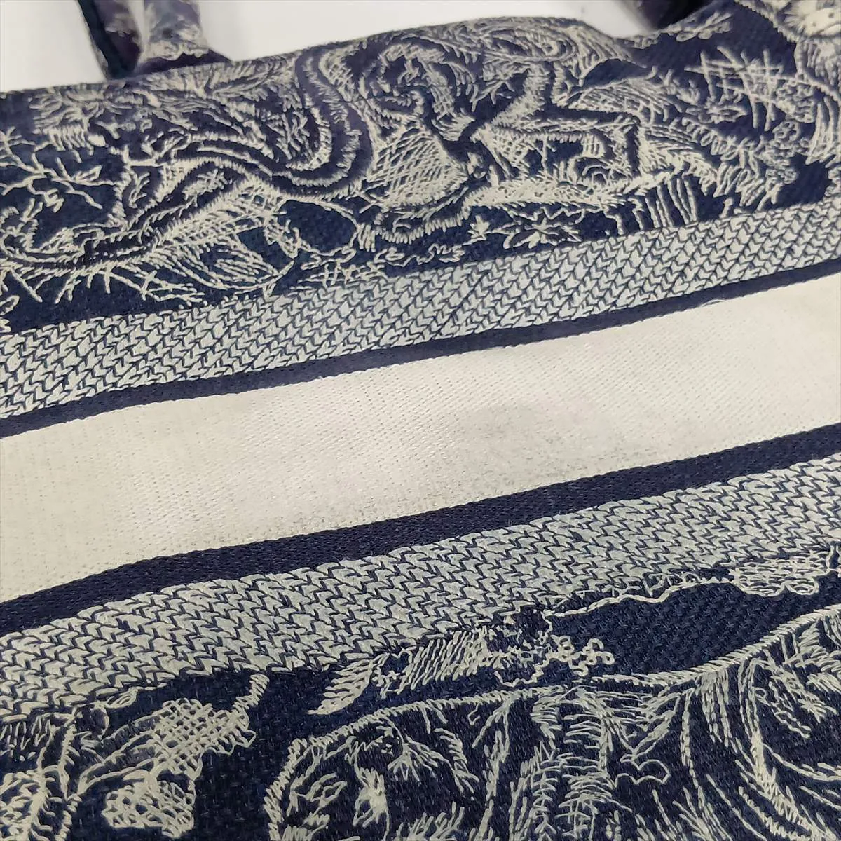 Reverse Toile de Jouy Embroidery Book Tote Medium Canvas Tote Bag Navy — view 14