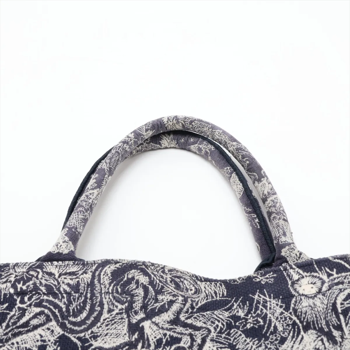 Reverse Toile de Jouy Embroidery Book Tote Medium Canvas Tote Bag Navy — view 6