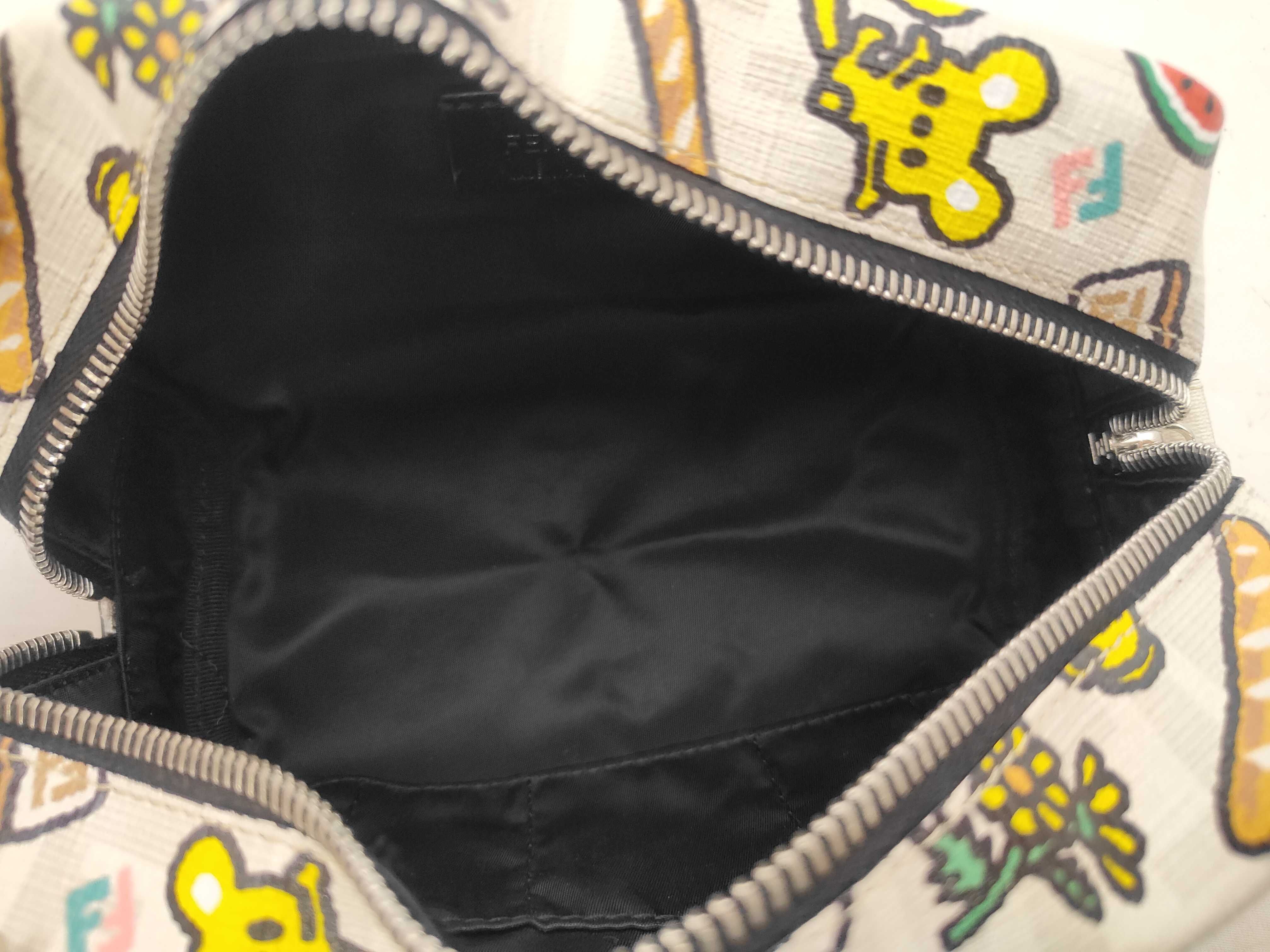 ZUCCA PVC x Leather White 7N0151 Taro Out Collaboration Pouch Second Bag — view 8