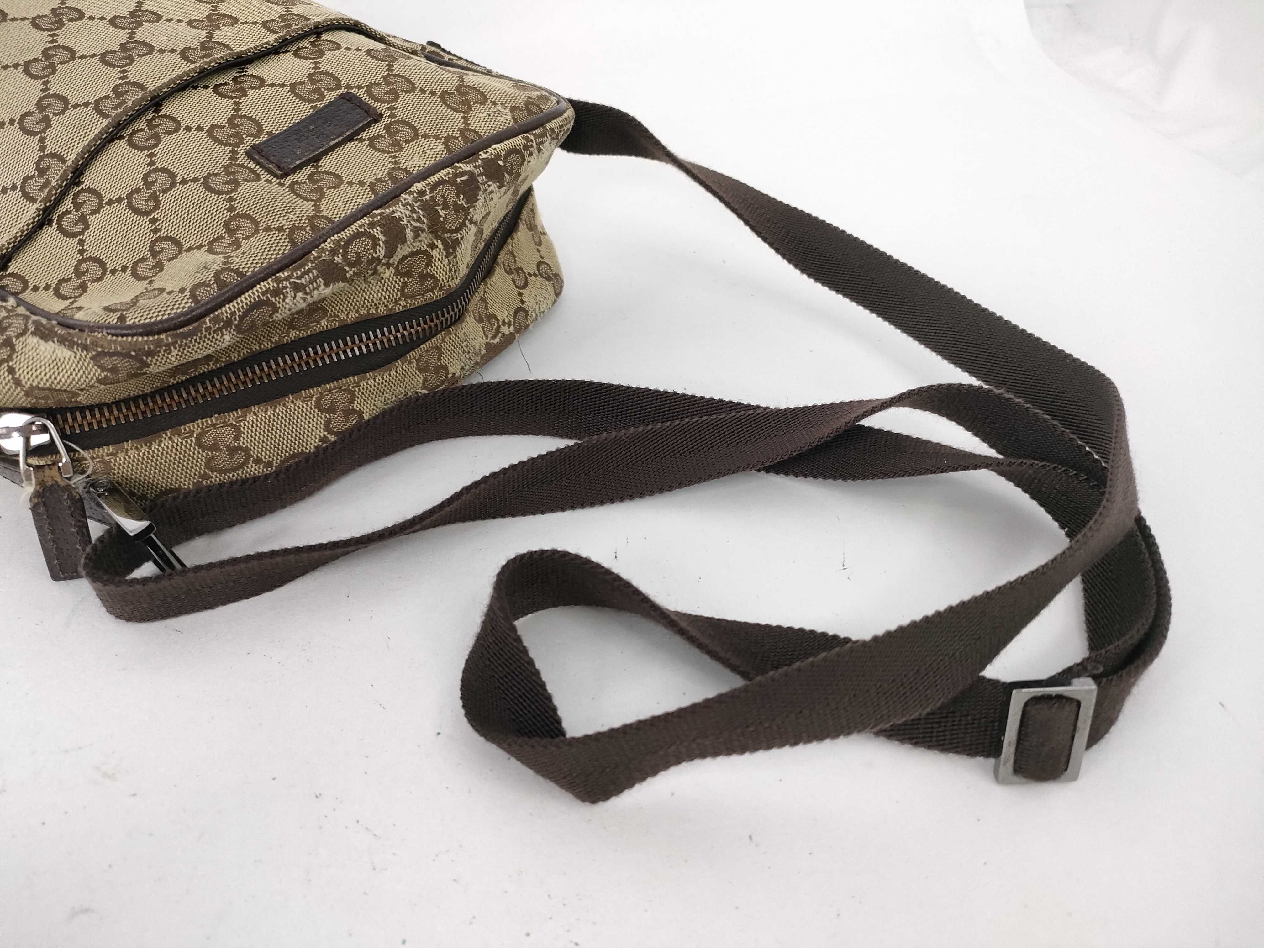 GG Canvas Shoulder Bag (122759 3444GG Supreme) — view 3