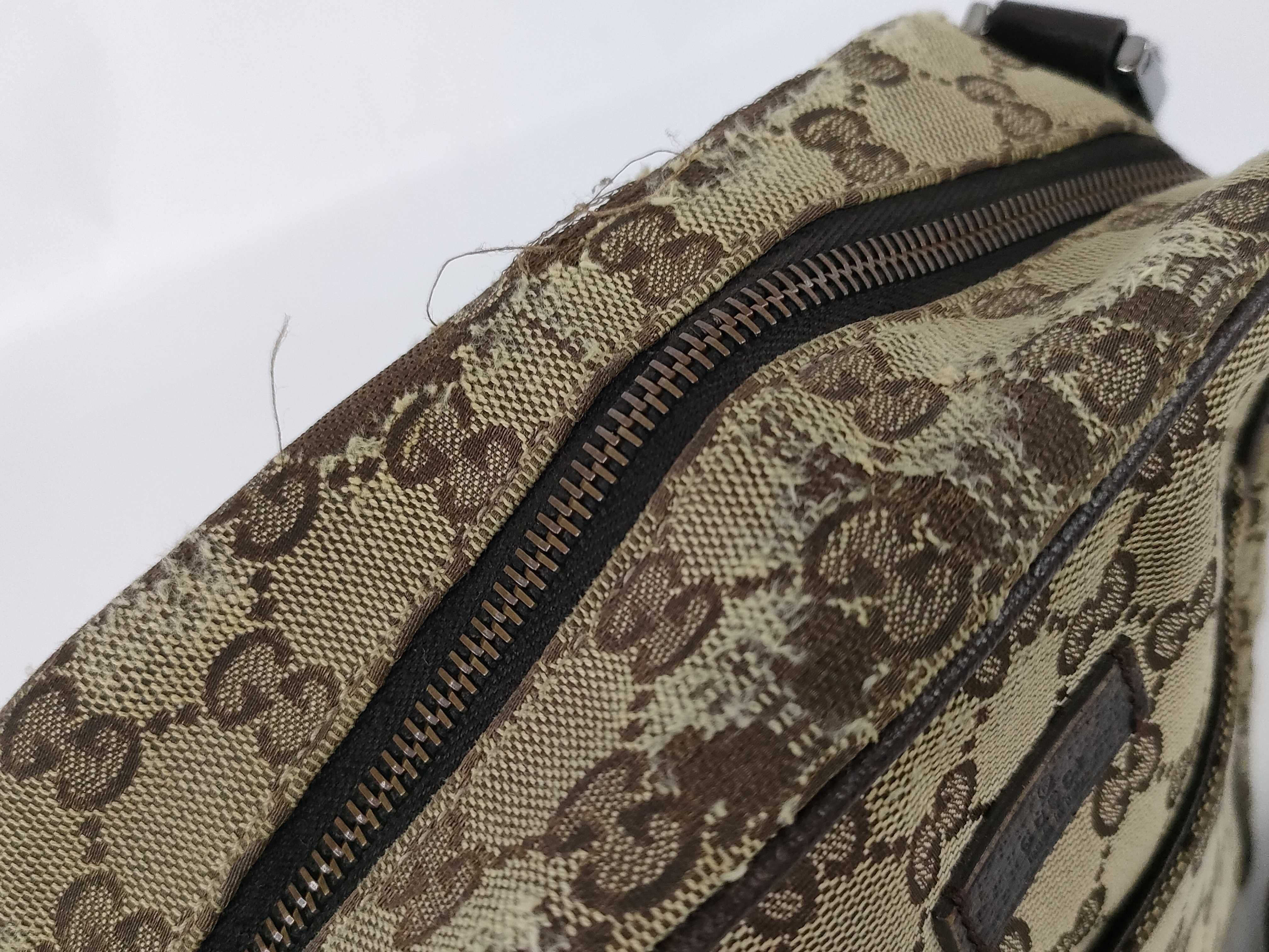 GG Canvas Shoulder Bag (122759 3444GG Supreme) — view 8