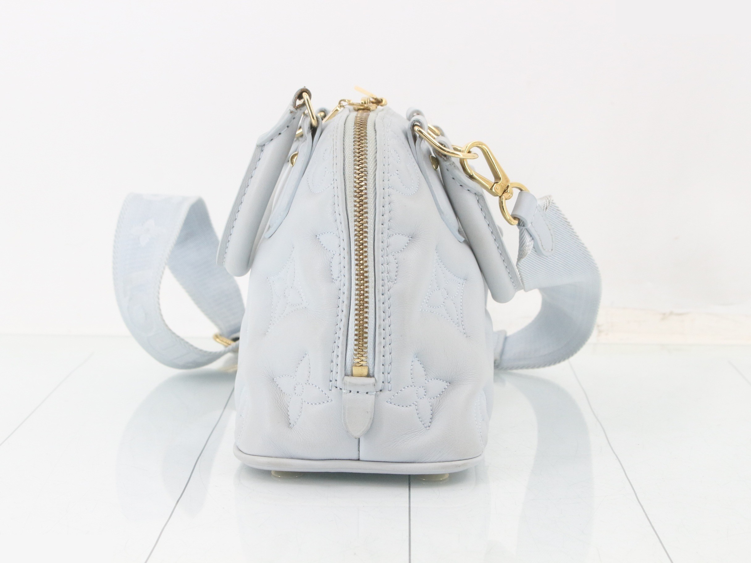Alma Soft BB Bubble Gram Handbag/Shoulder Bag (2-Way) — view 3