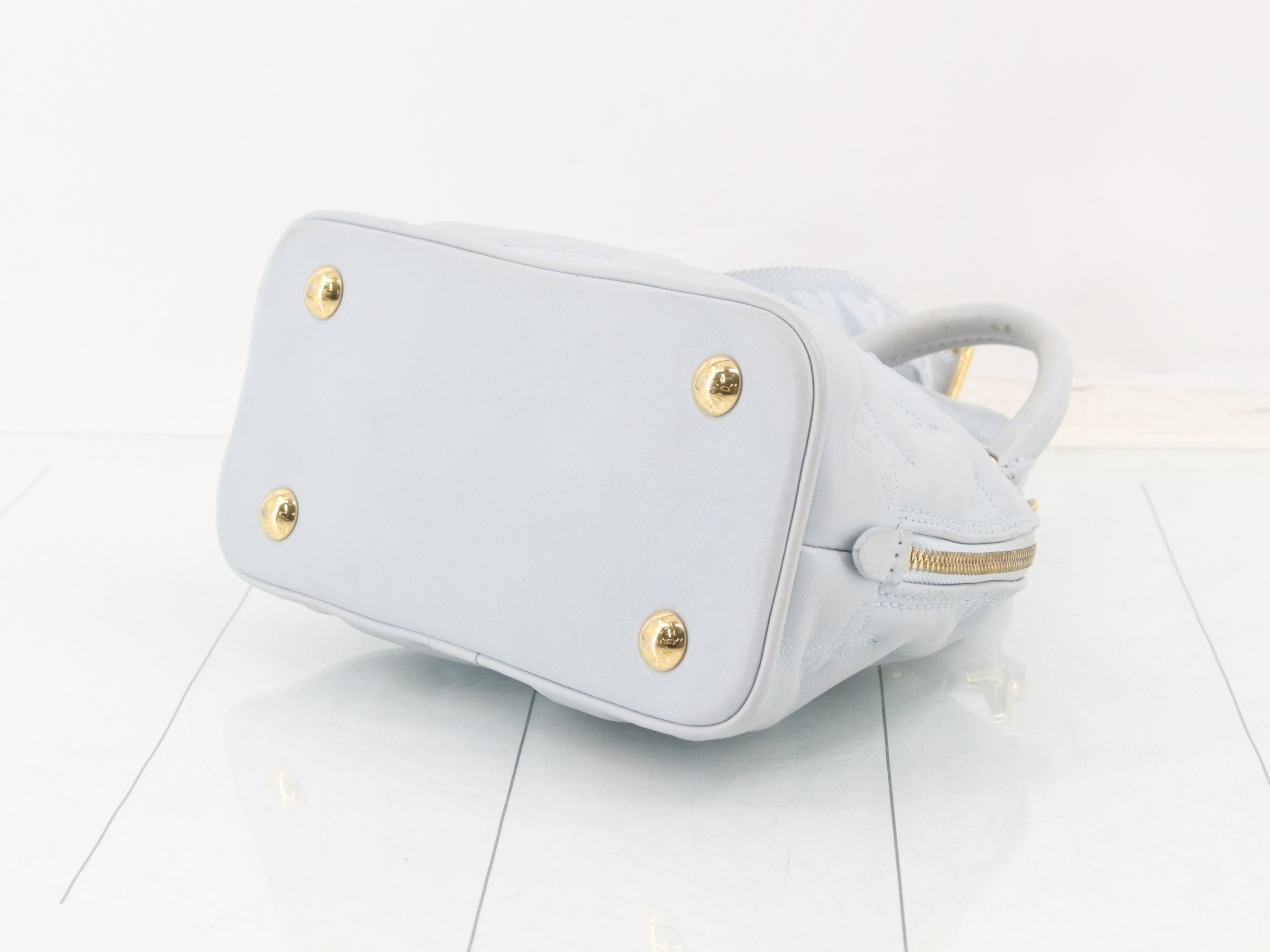 Alma Soft BB Bubble Gram Handbag/Shoulder Bag (2-Way) — view 6
