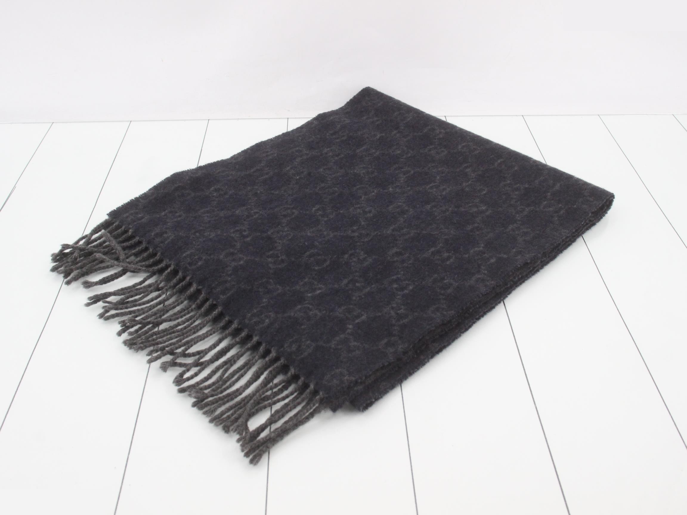 GG pattern cashmere scarf