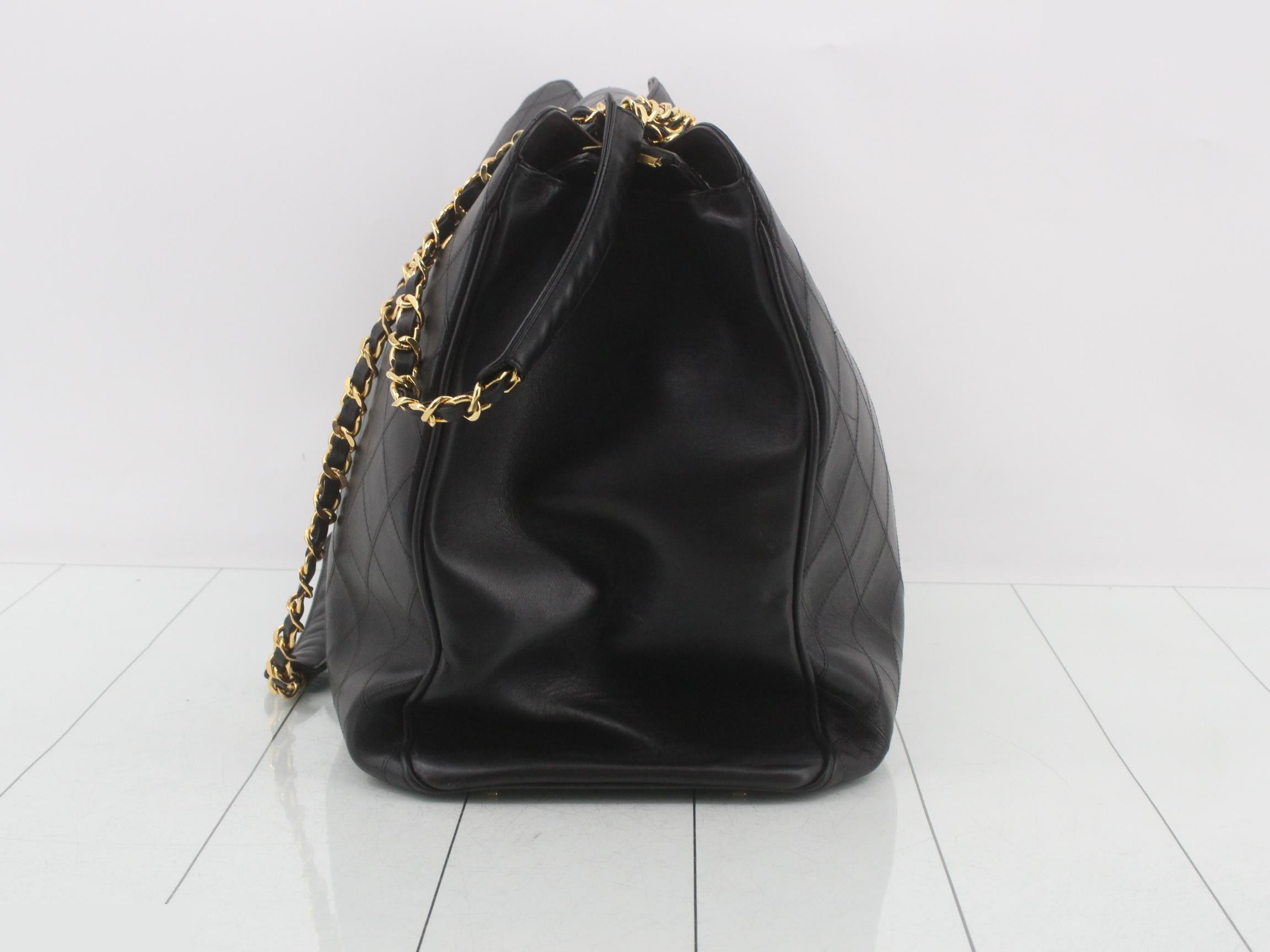 Bicolore Supermodel Series 3 Semi-Shoulder Chain Tote — view 4