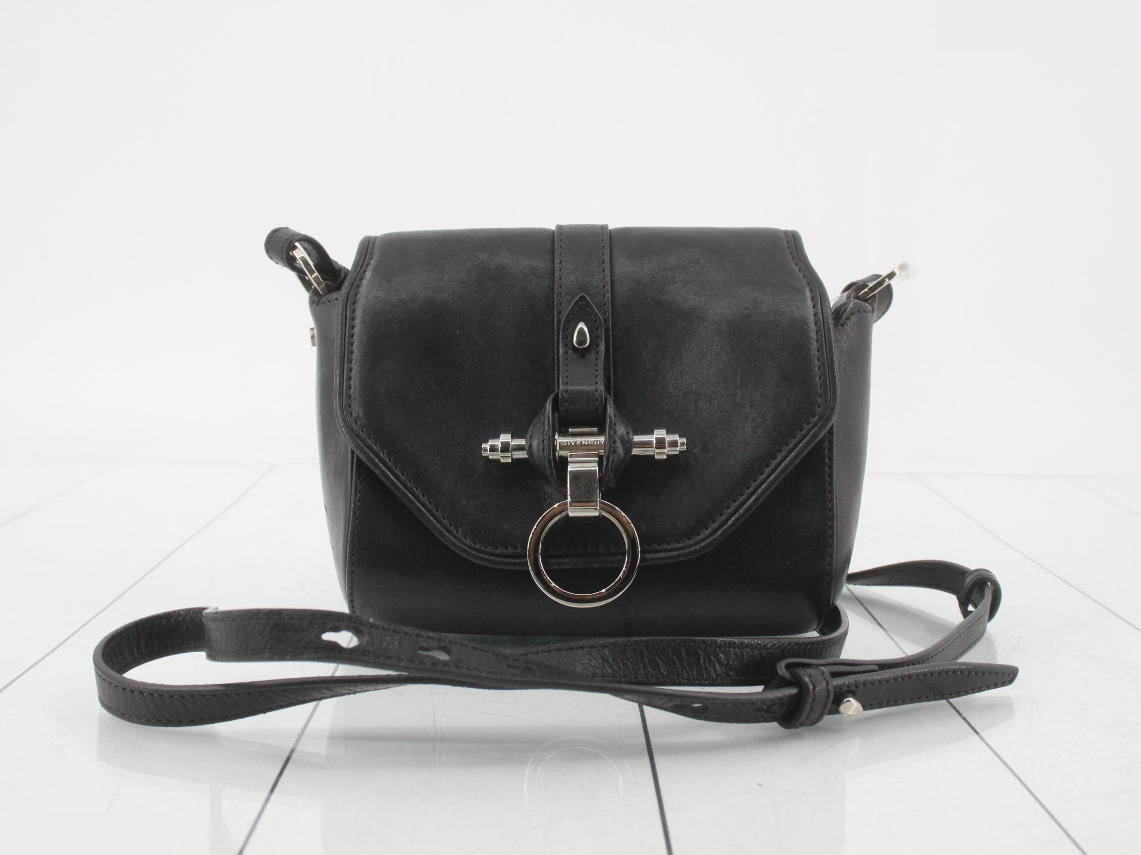 Obsedia Shoulder Bag