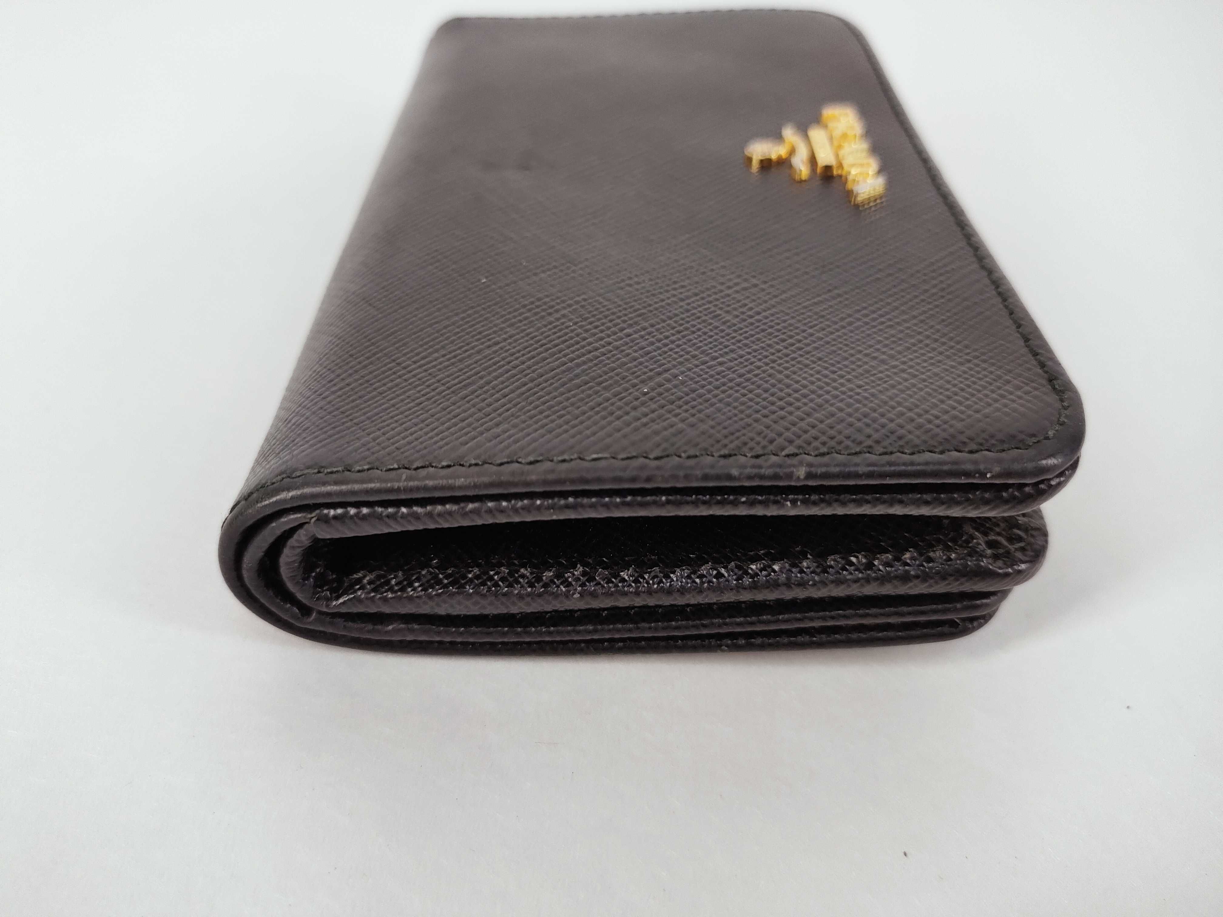 wallet — view 4