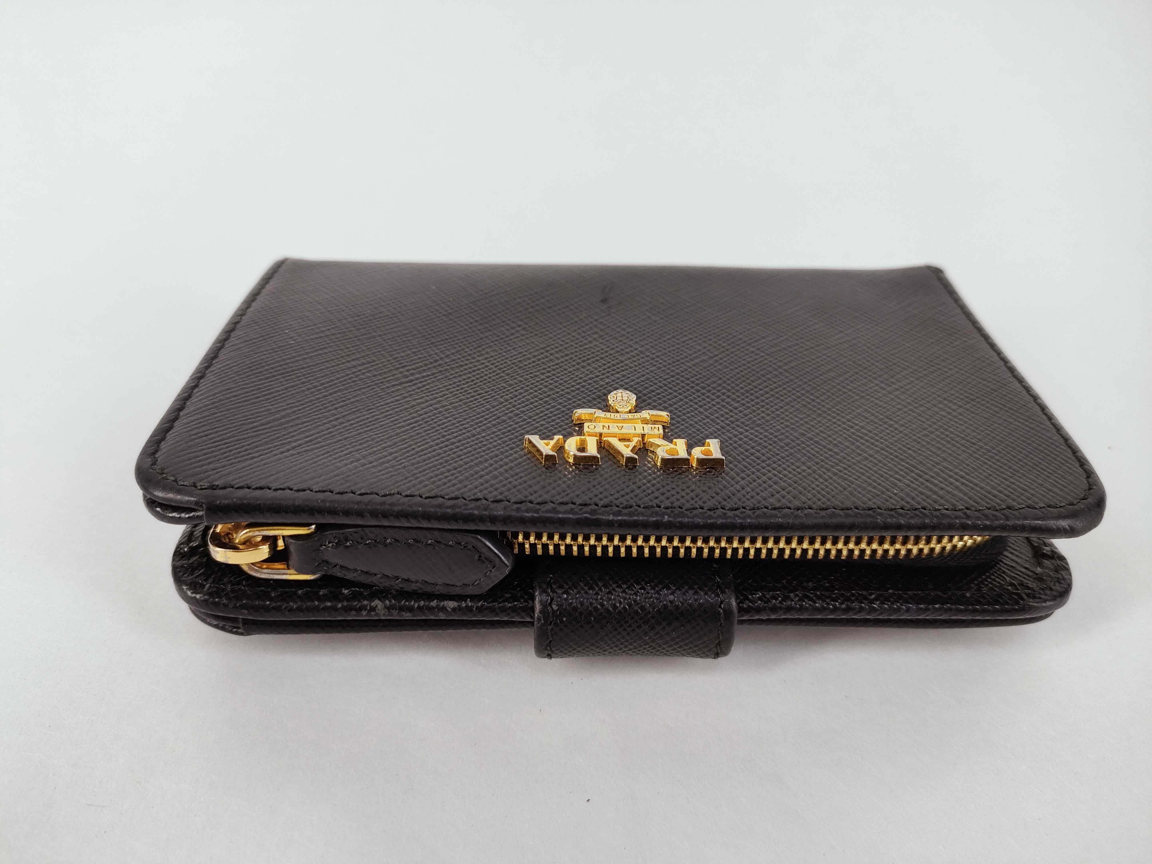 wallet — view 5