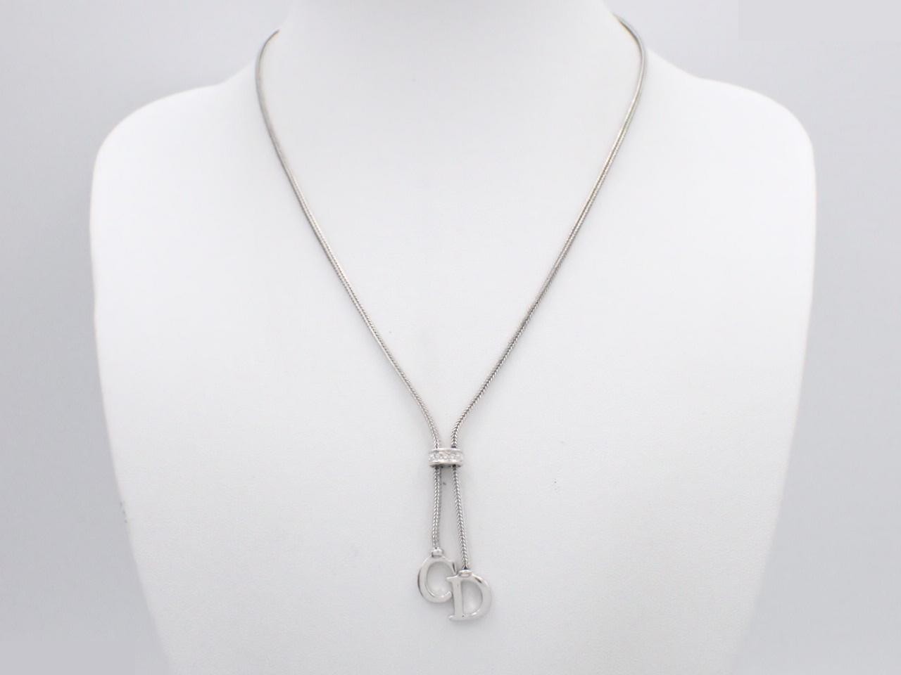 Other lines: Precious metals, necklaces, pendants — view 3