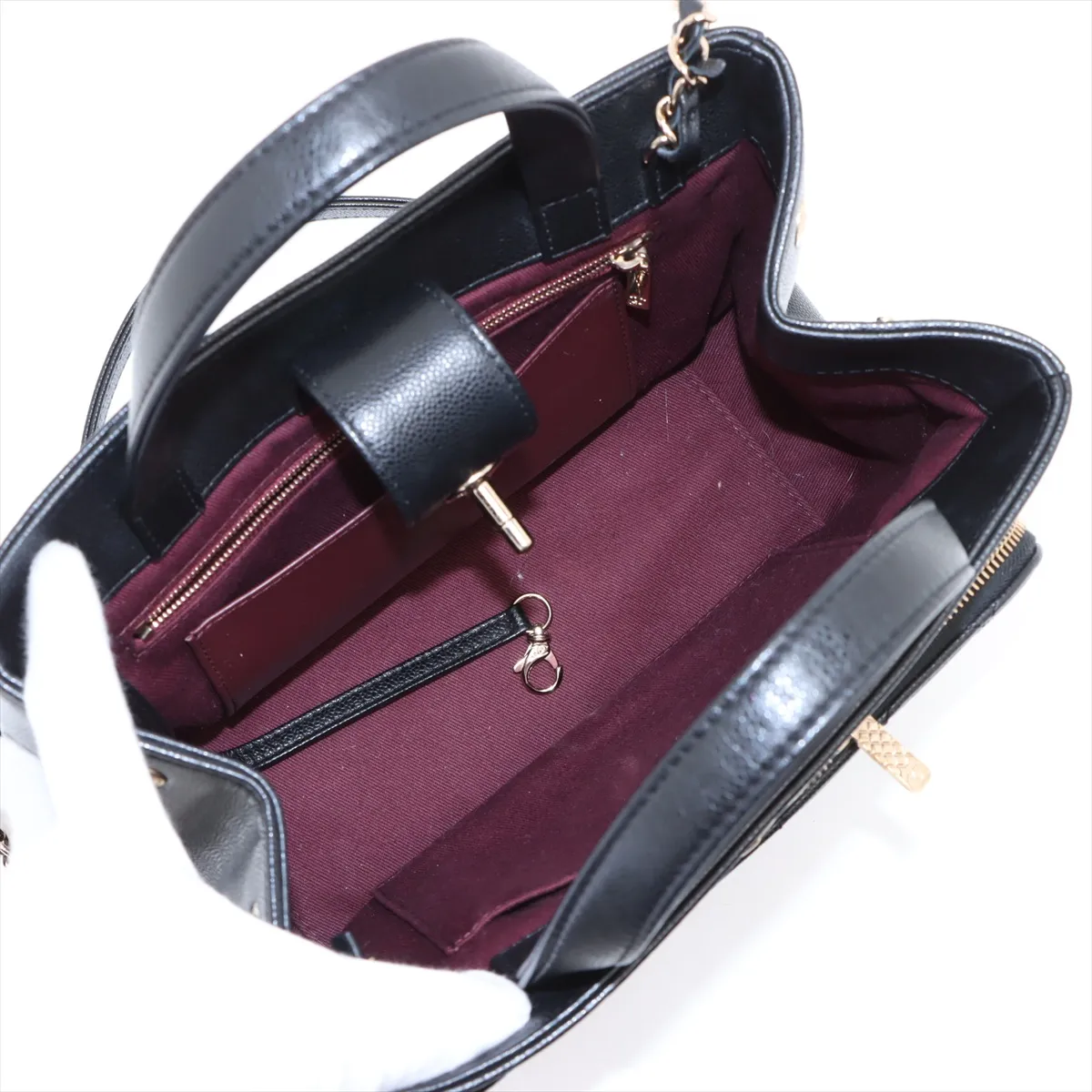 Matelassé Caviar Skin 2-Way Shoulder Bag, Black with Gold Hardware, U4KKHEGL, Random Plate — view 8