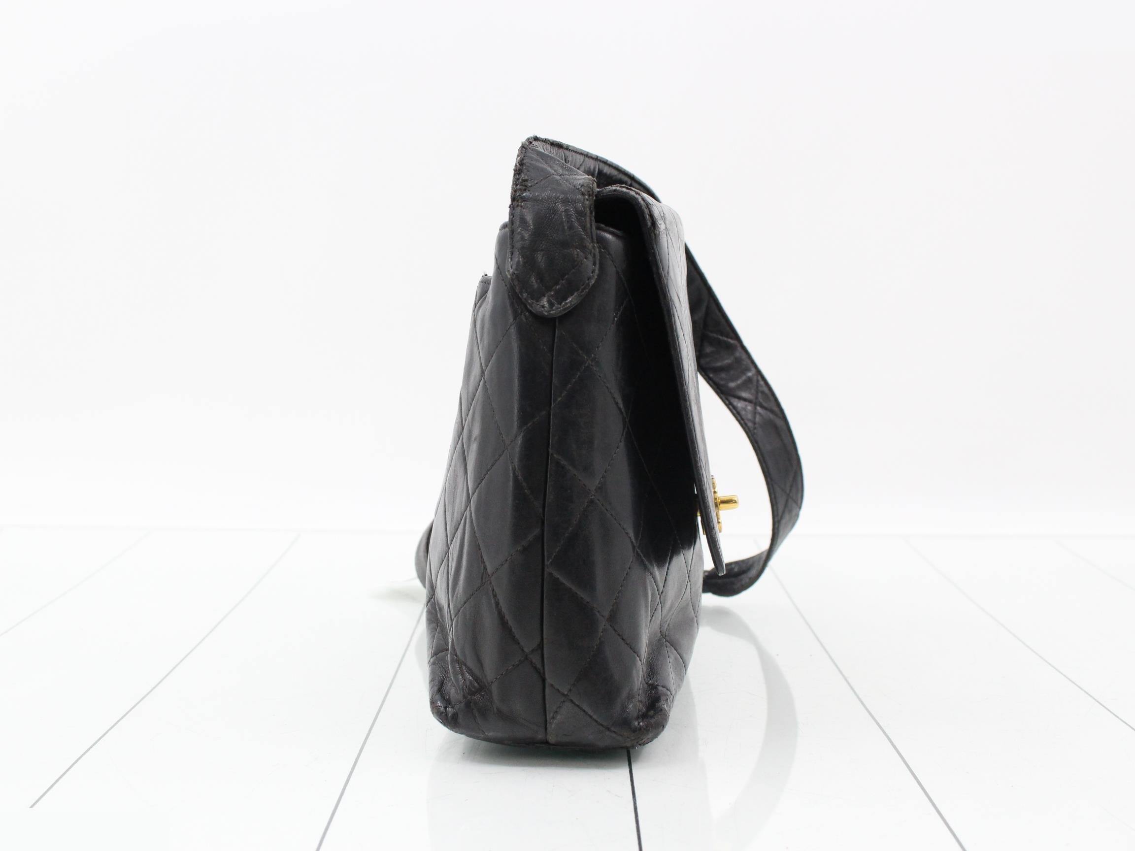 One-Shoulder Turnlock Bag — view 4