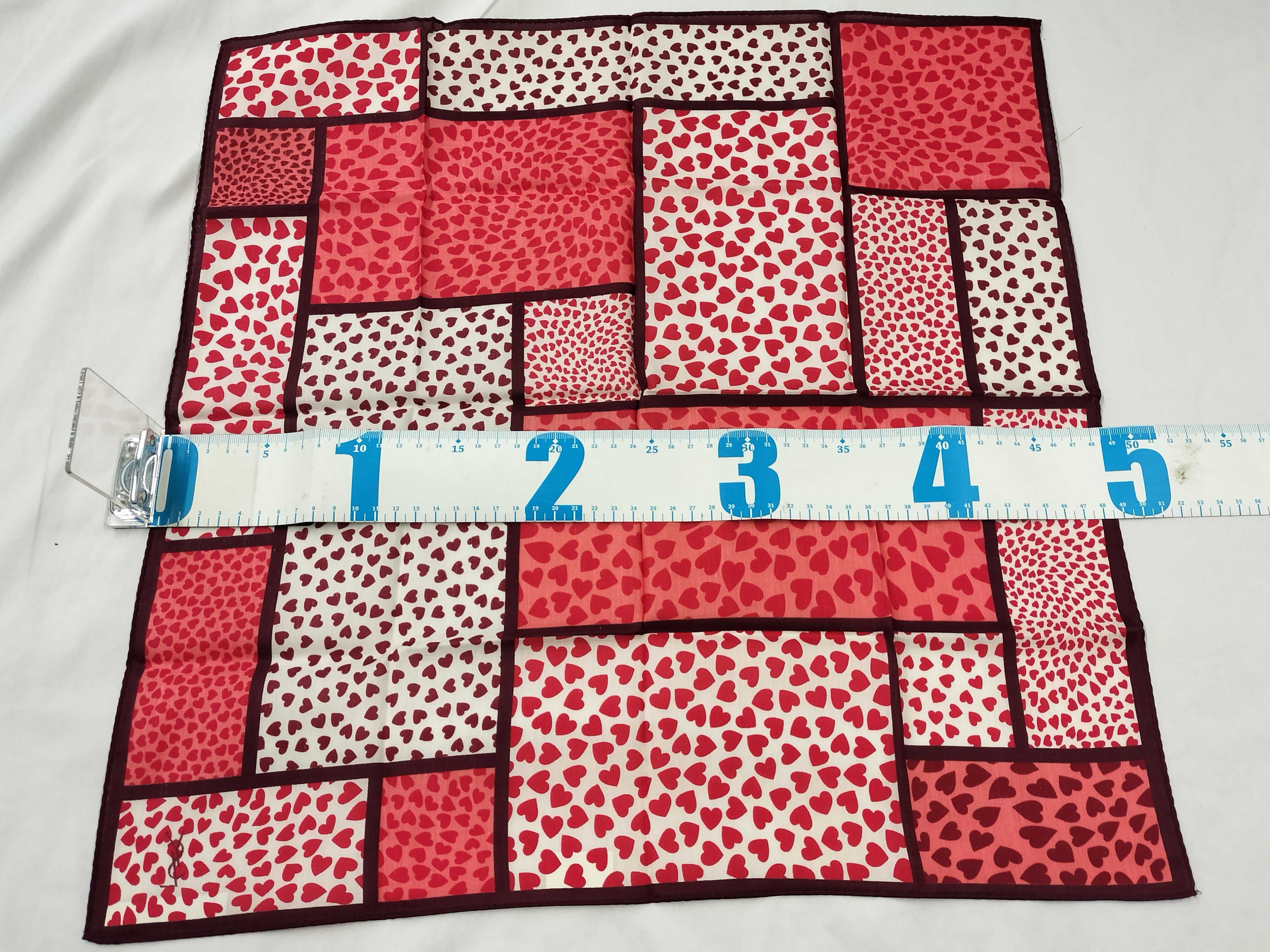 handkerchief/scarf with sticker, heart pattern, and other accessories. — view 2