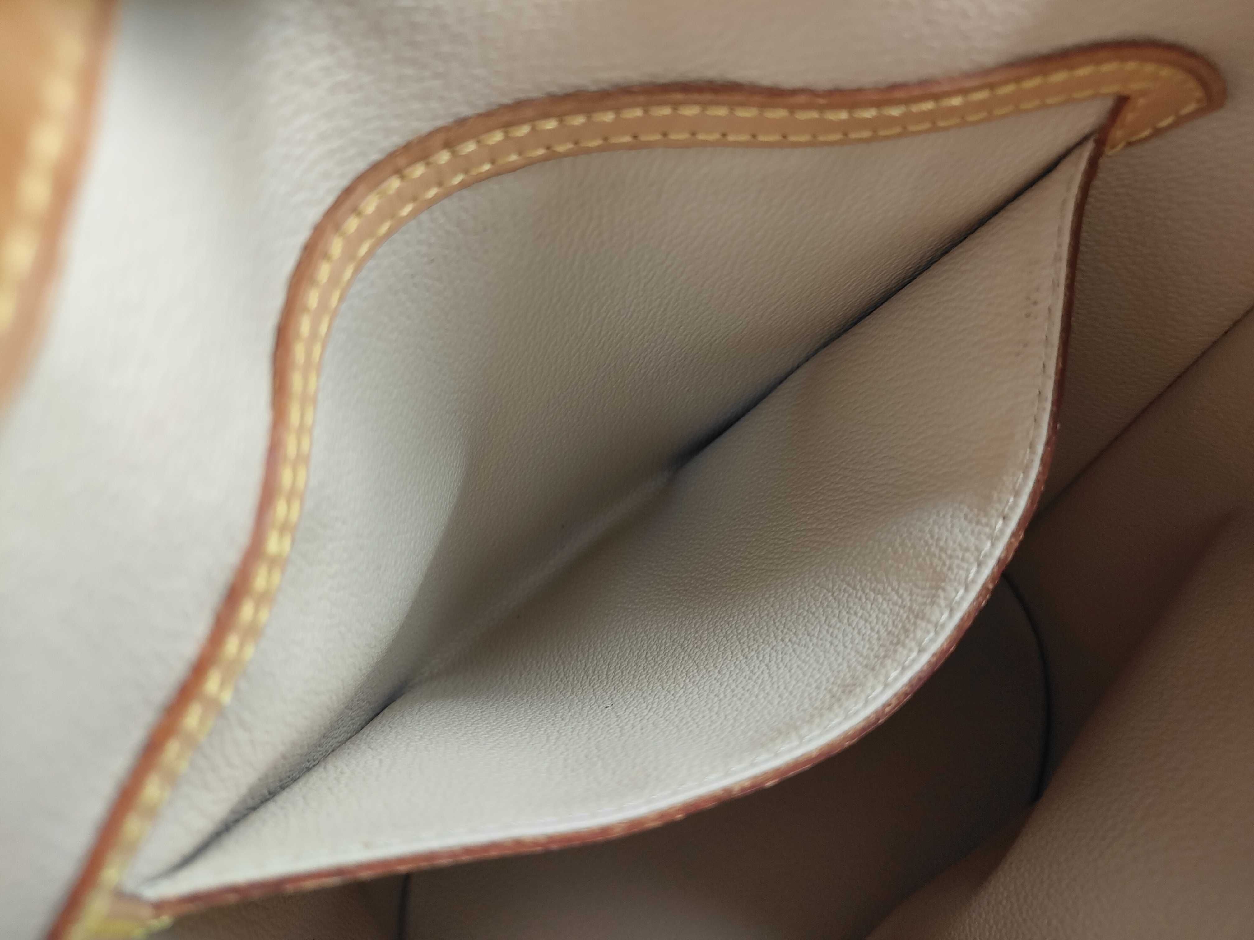 Monogram Tote Bag (Bucket PM, Petite Bucket) - No stickiness. — view 12
