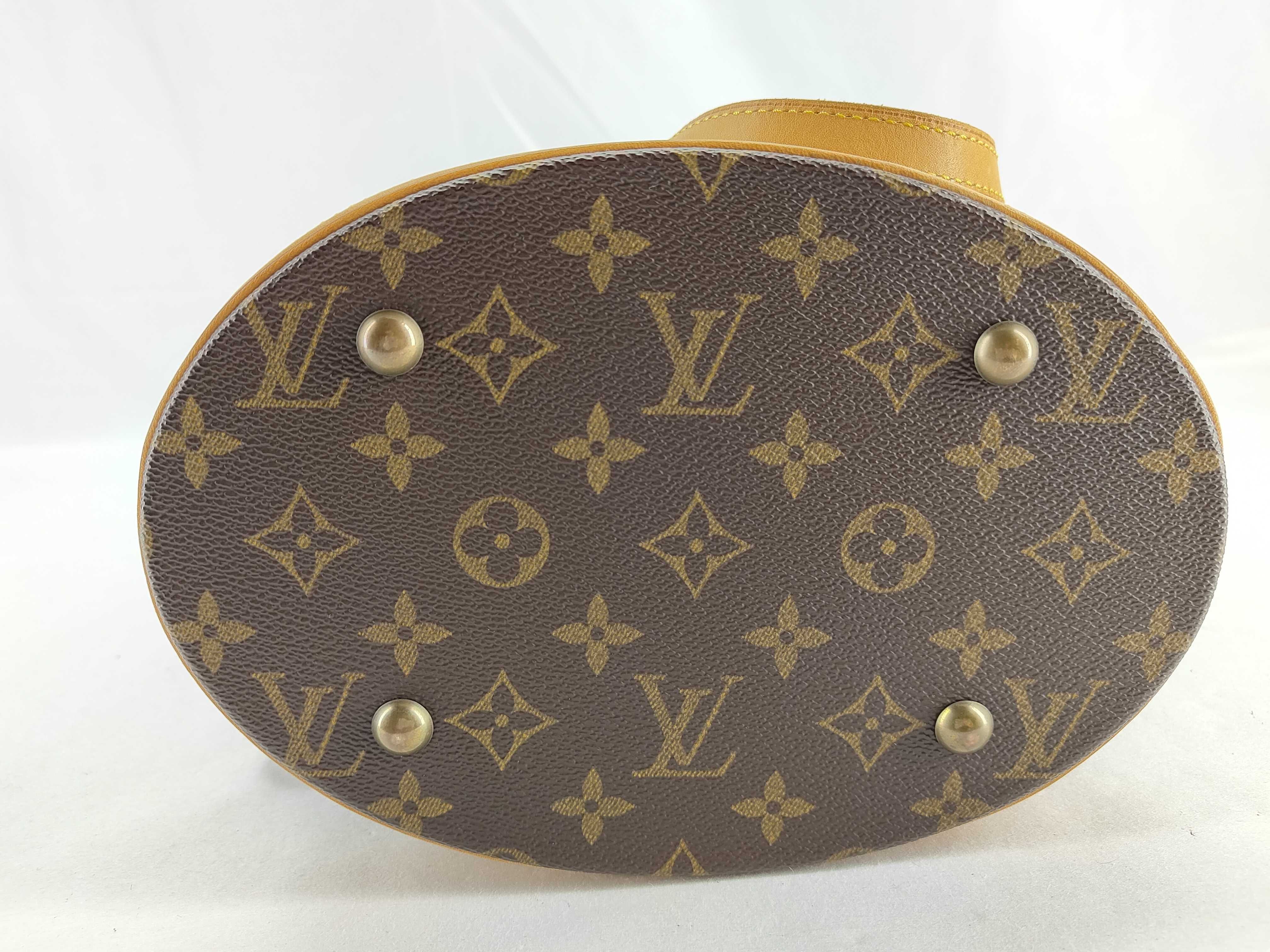 Monogram Tote Bag (Bucket PM, Petite Bucket) - No stickiness. — view 8