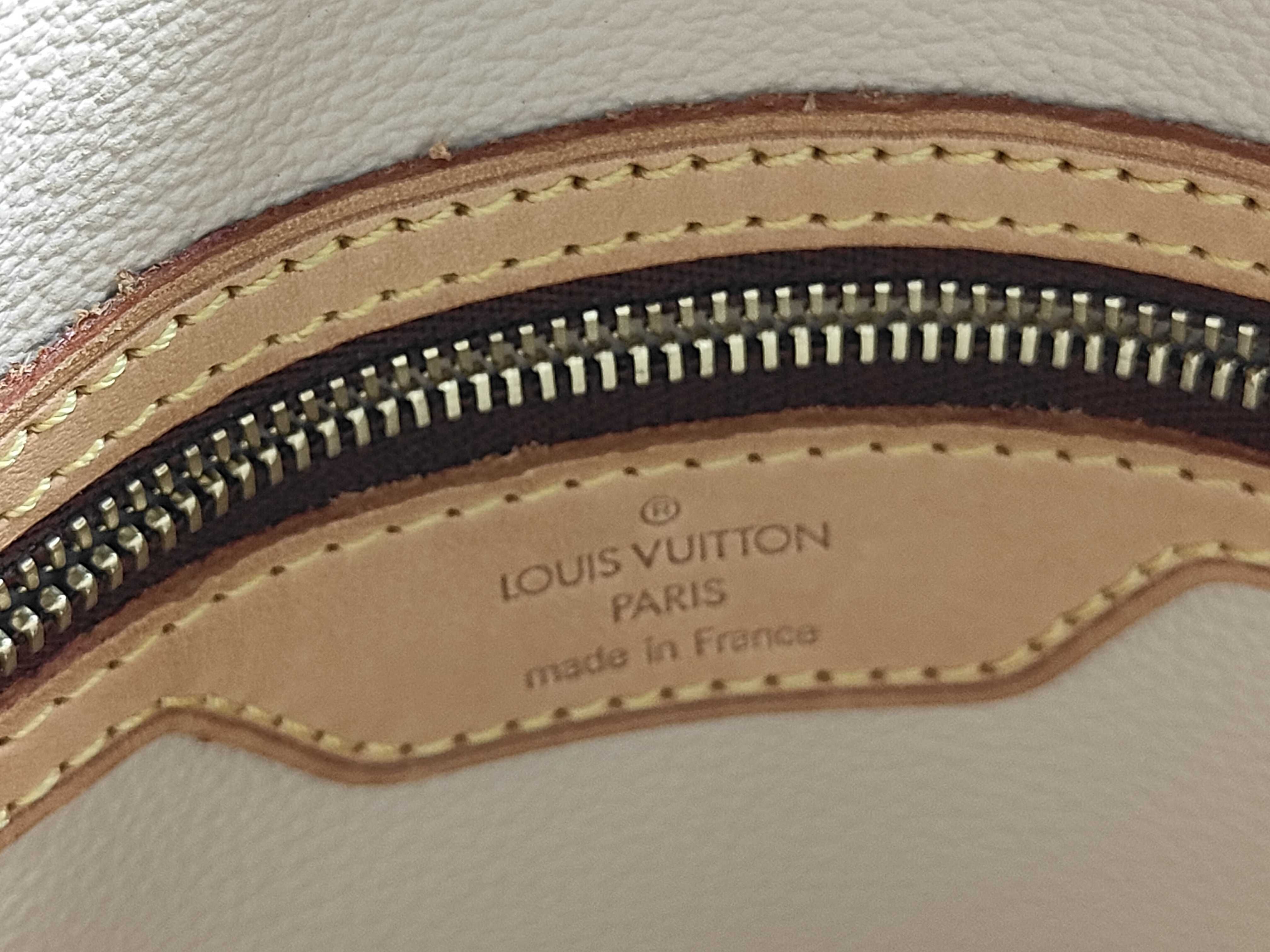 Monogram Tote Bag (Bucket PM, Petite Bucket) - No stickiness. — view 10