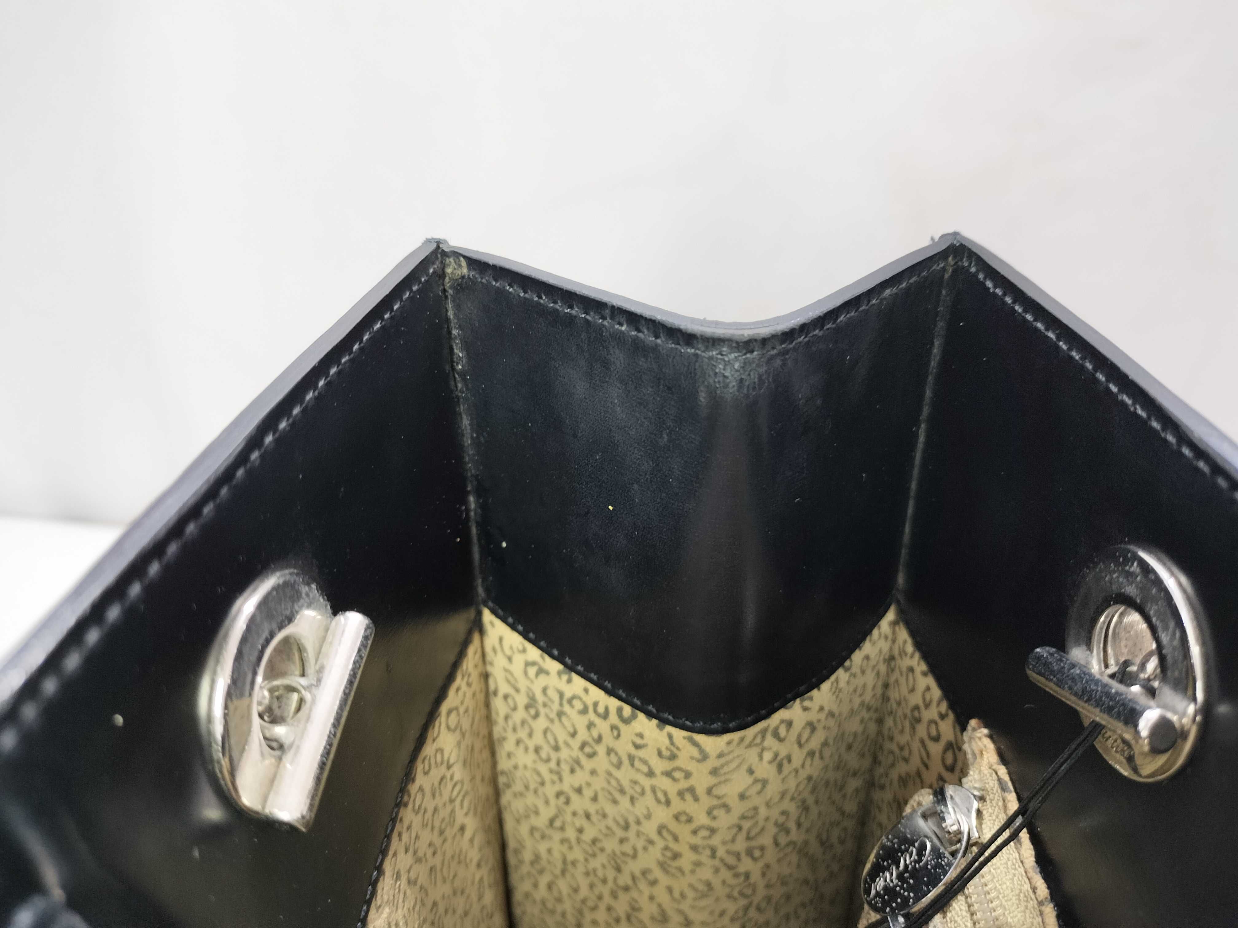 Panthère Leather Tote Bag — view 11