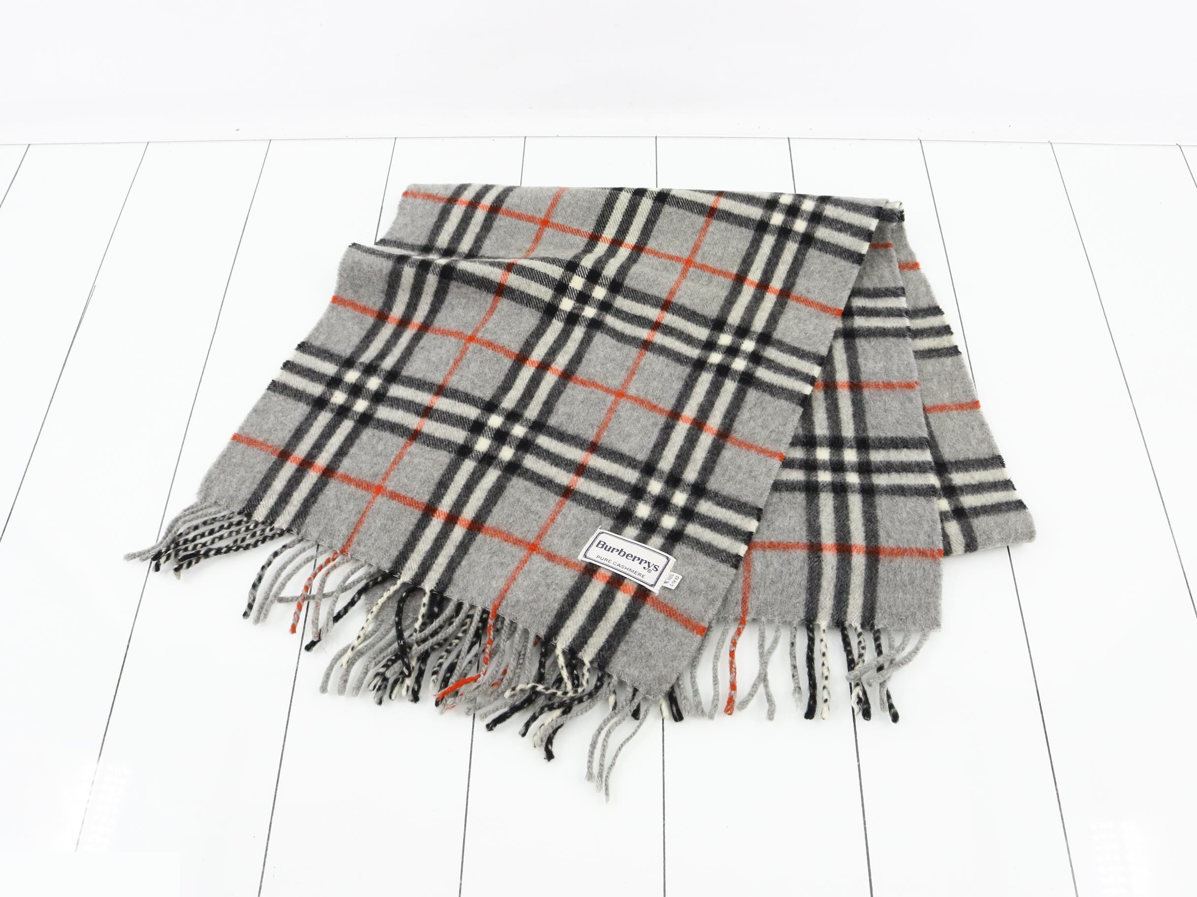 Other lines: Small items, accessories, and scarves — view 2