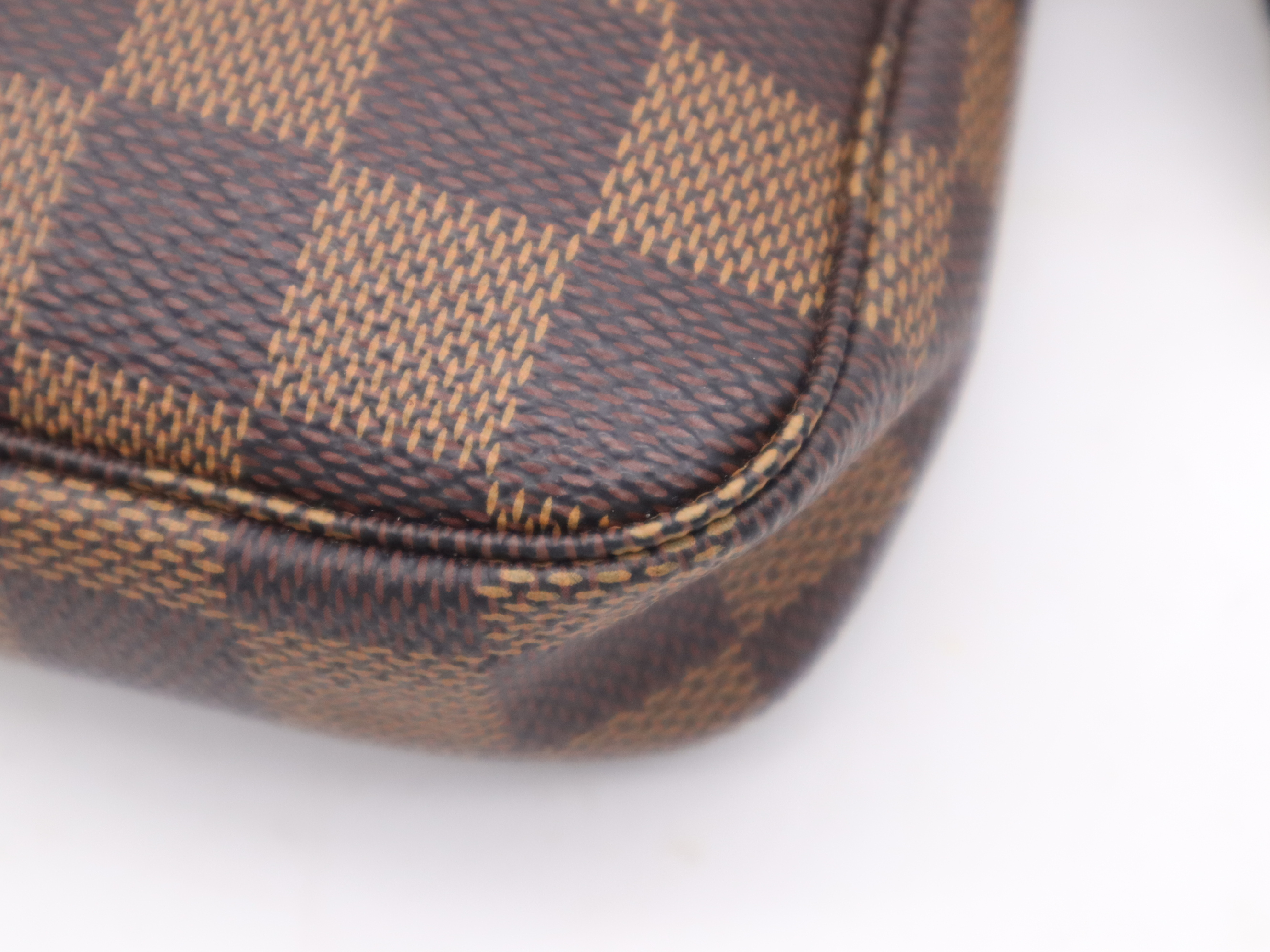 N58009 Naviglio Mini Pochette Accessoires Handbag — view 9