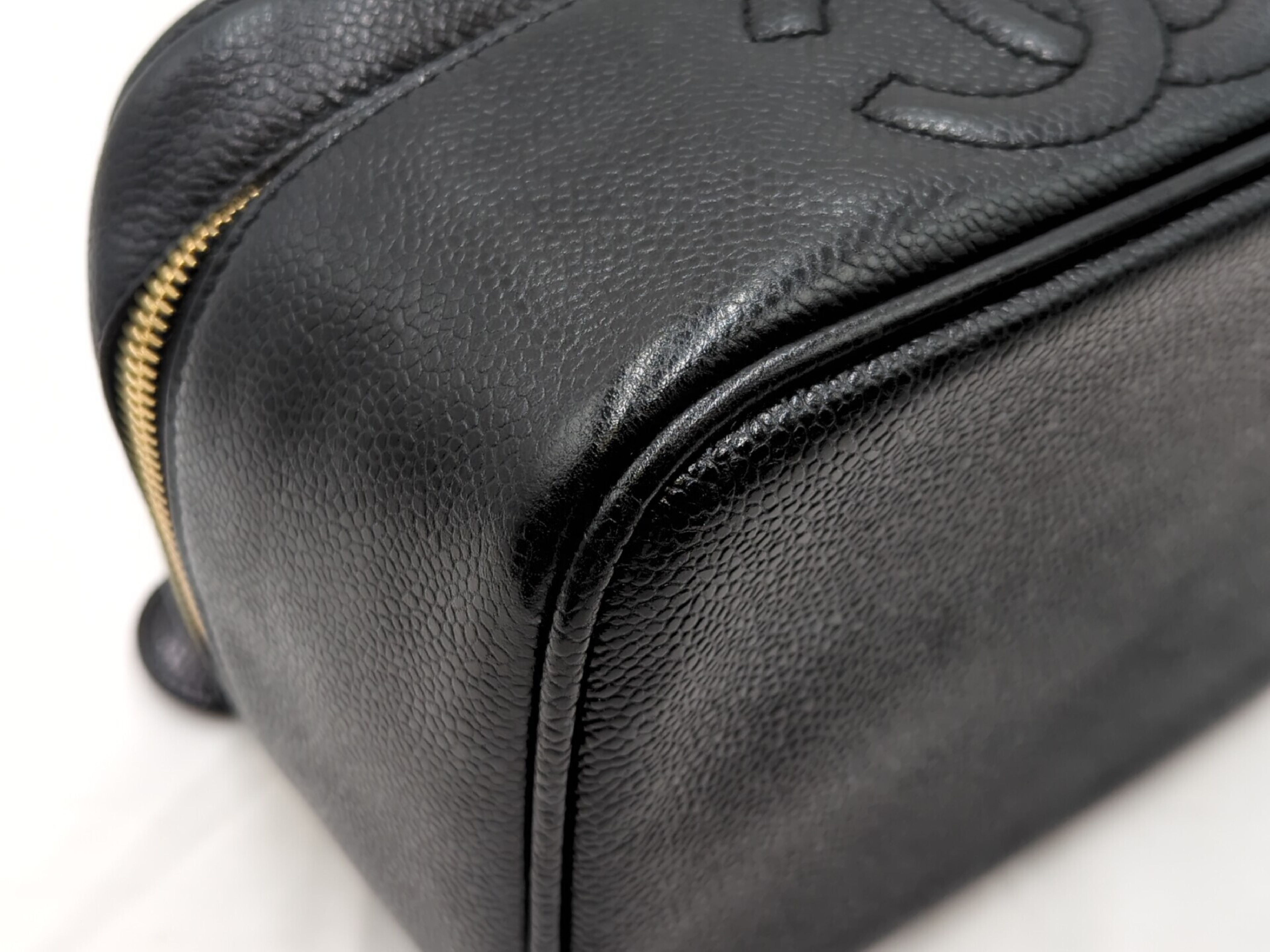 Caviar Skin Black Vanity Bag (Series 3, Horizontal) — view 3