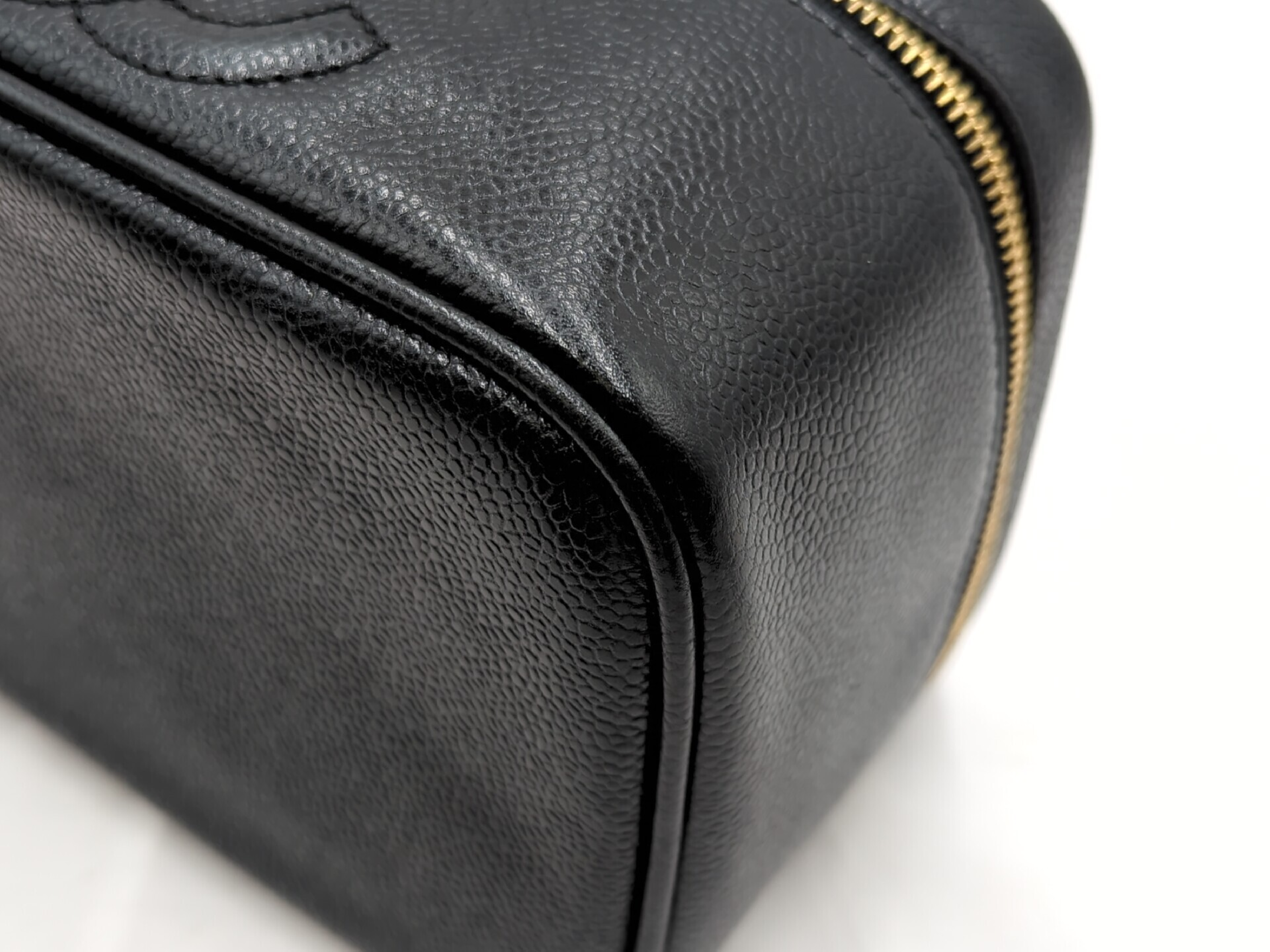 Caviar Skin Black Vanity Bag (Series 3, Horizontal) — view 4