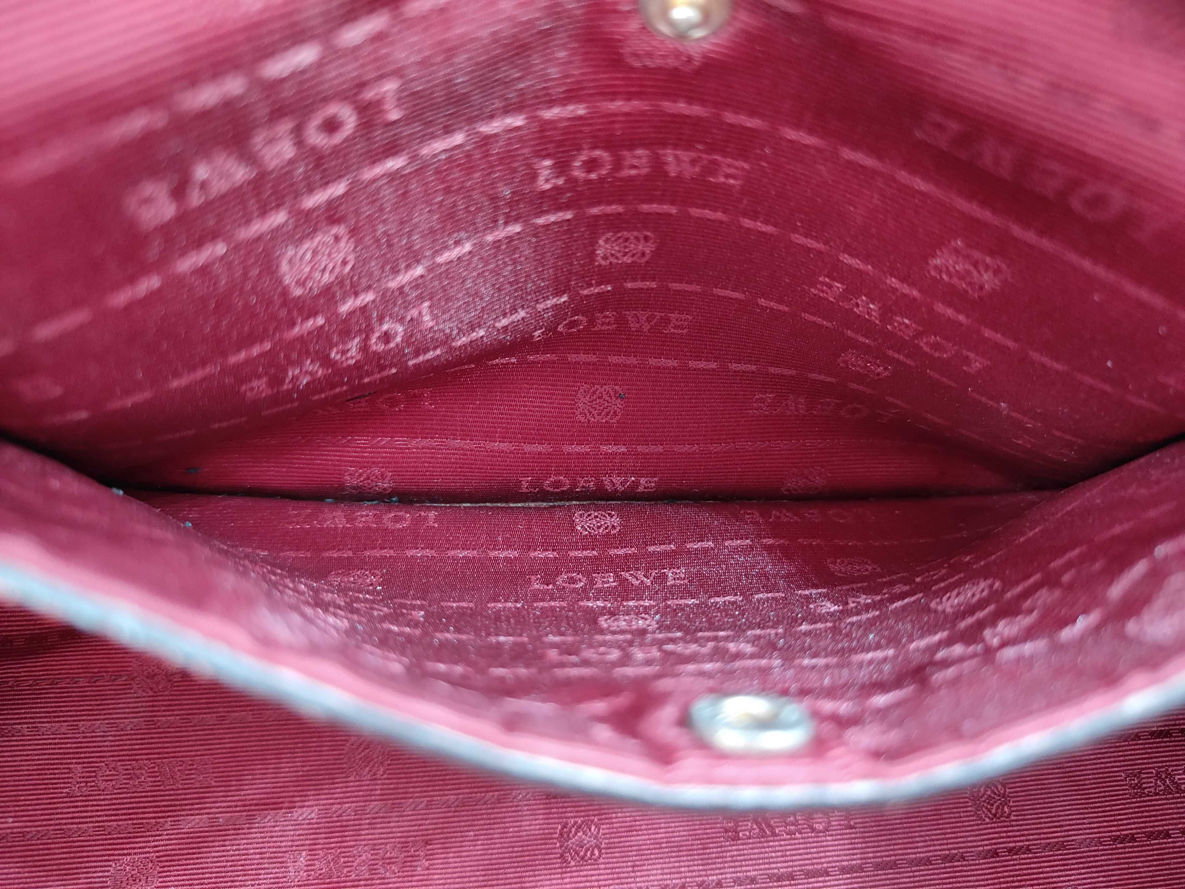 tote bag with box — view 11