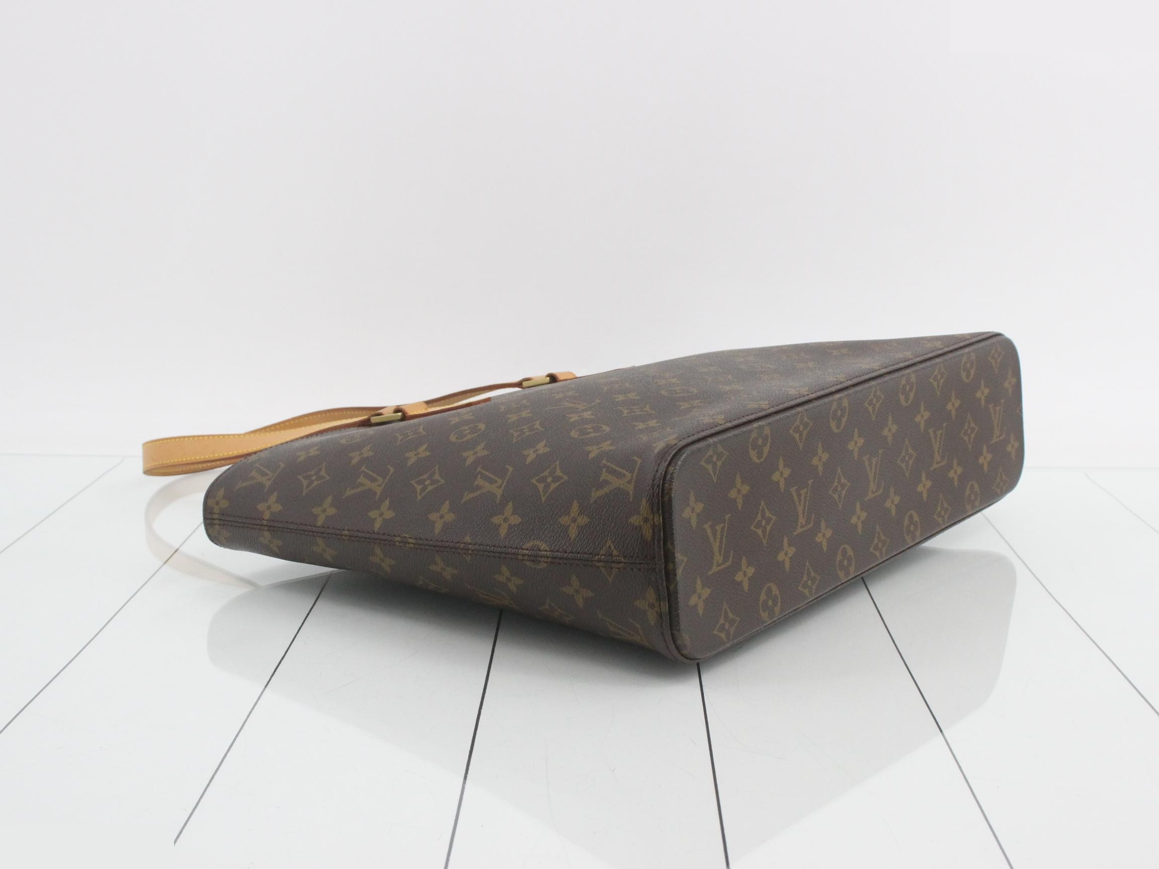 M51155 LV Monogram Luco Tote Bag — view 5