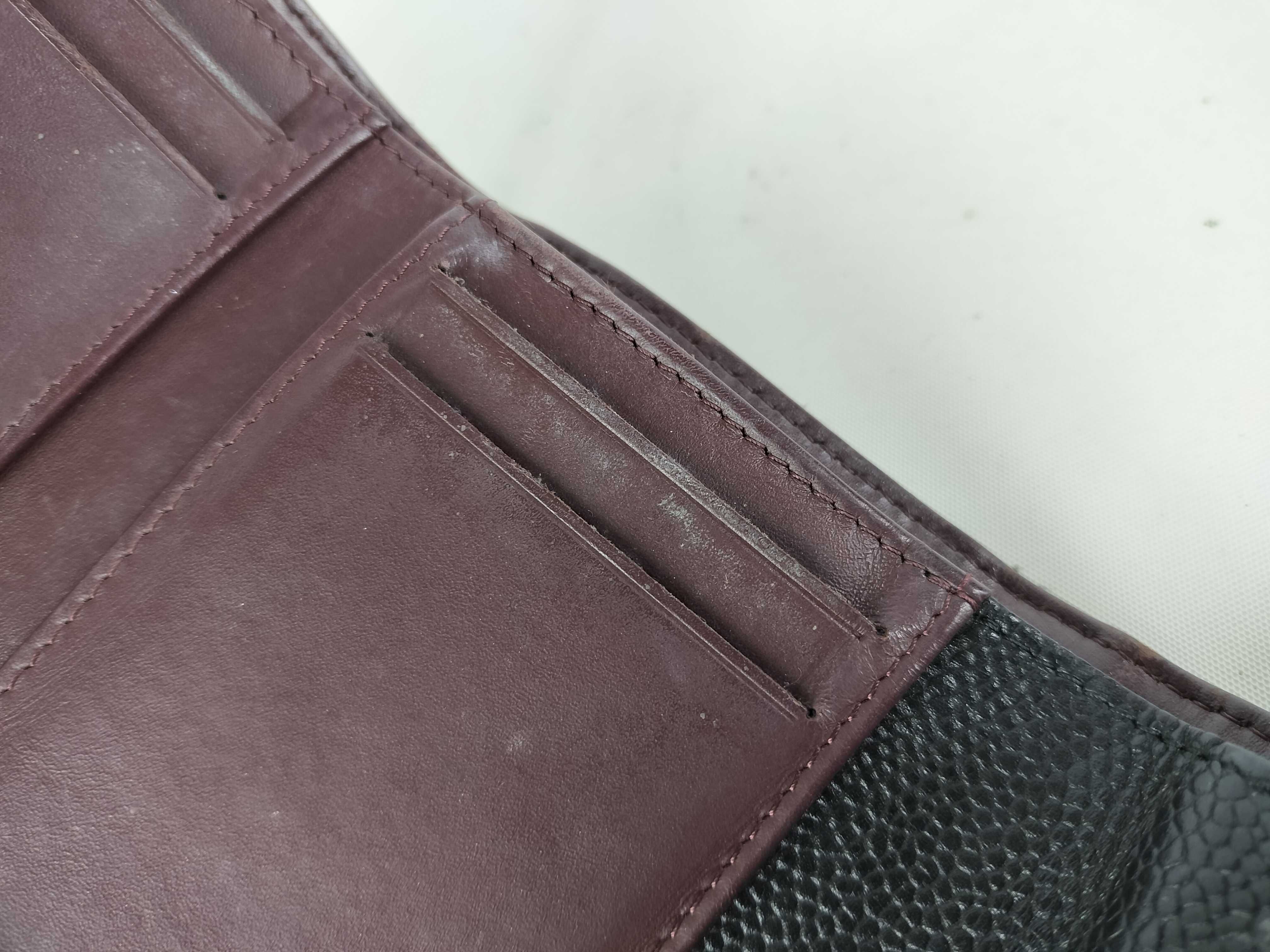 Caviar Skin Tri-fold Wallet — view 10