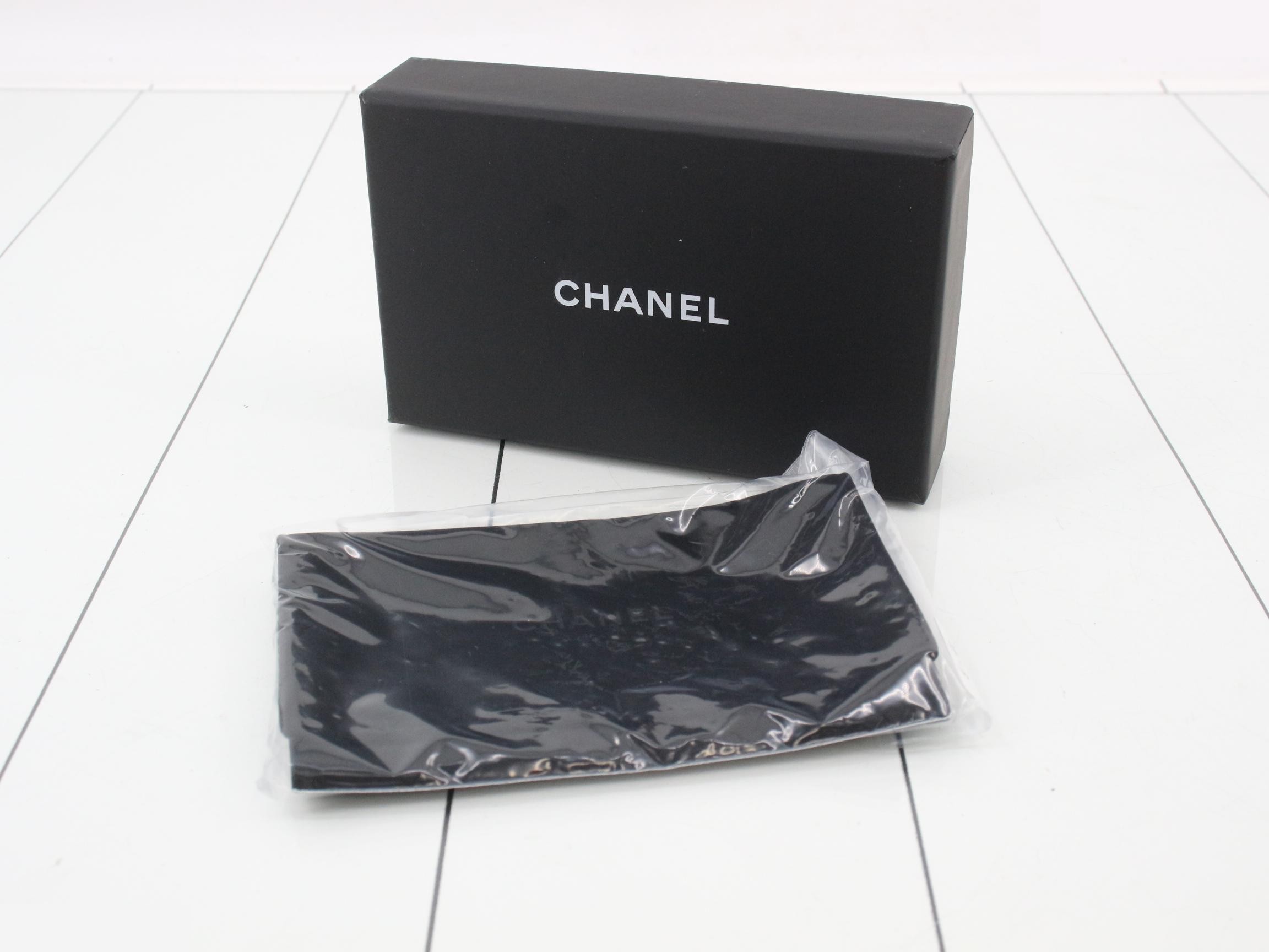 Caviar leather chain shoulder bag, black — view 5
