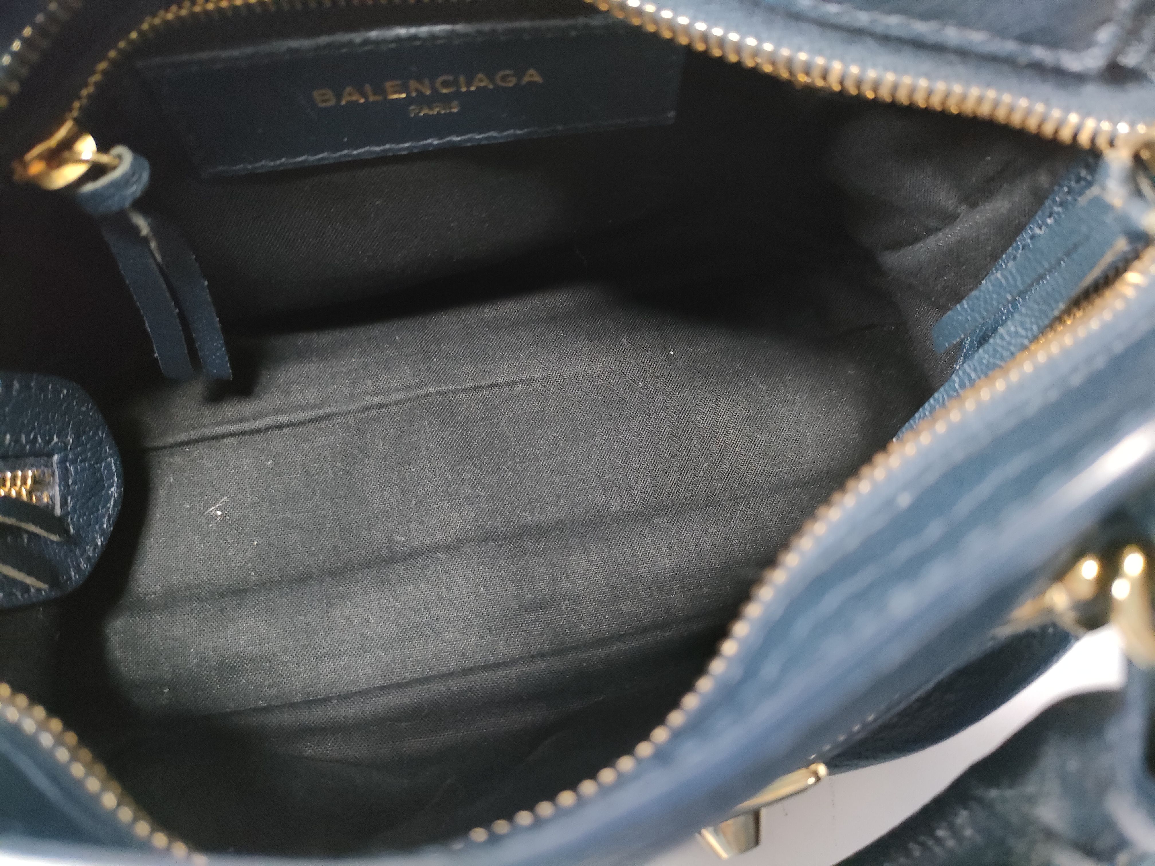 Classic Metal Edge City Leather 2-Way Handbag, Navy, 390160 (Handbag) — view 11