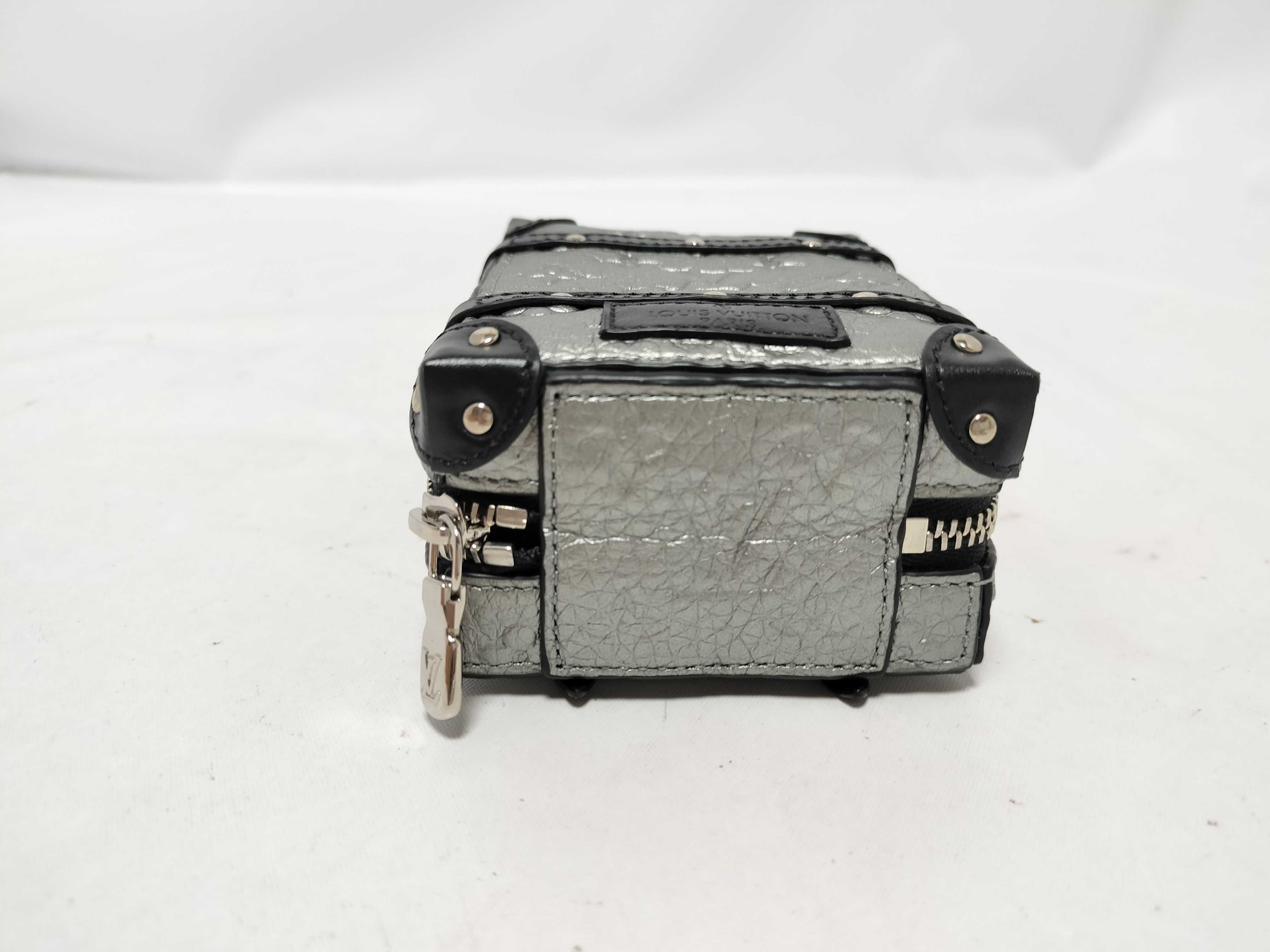 LV Keychain M01392 Key Case/Keychain — view 4