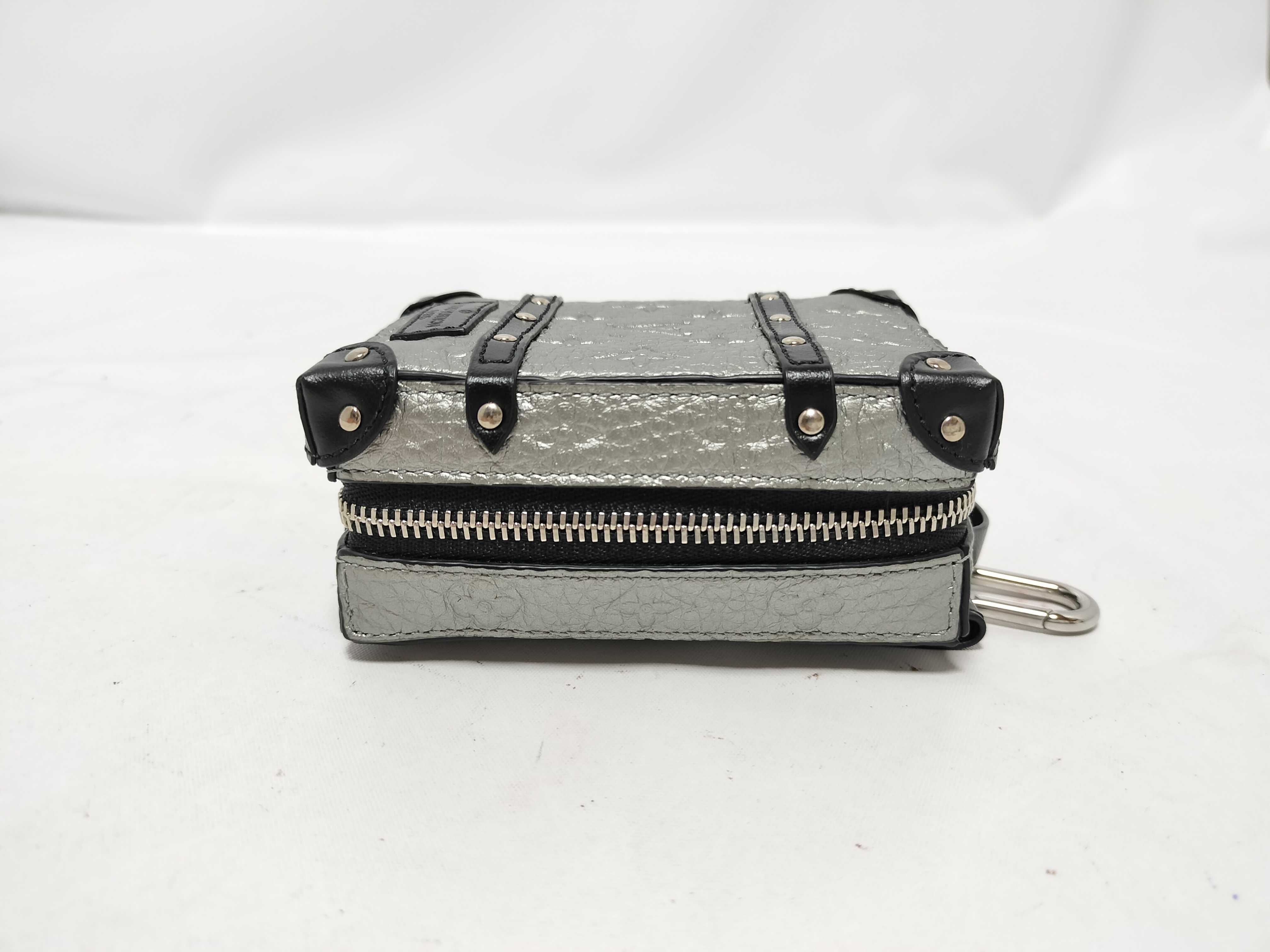 LV Keychain M01392 Key Case/Keychain — view 5