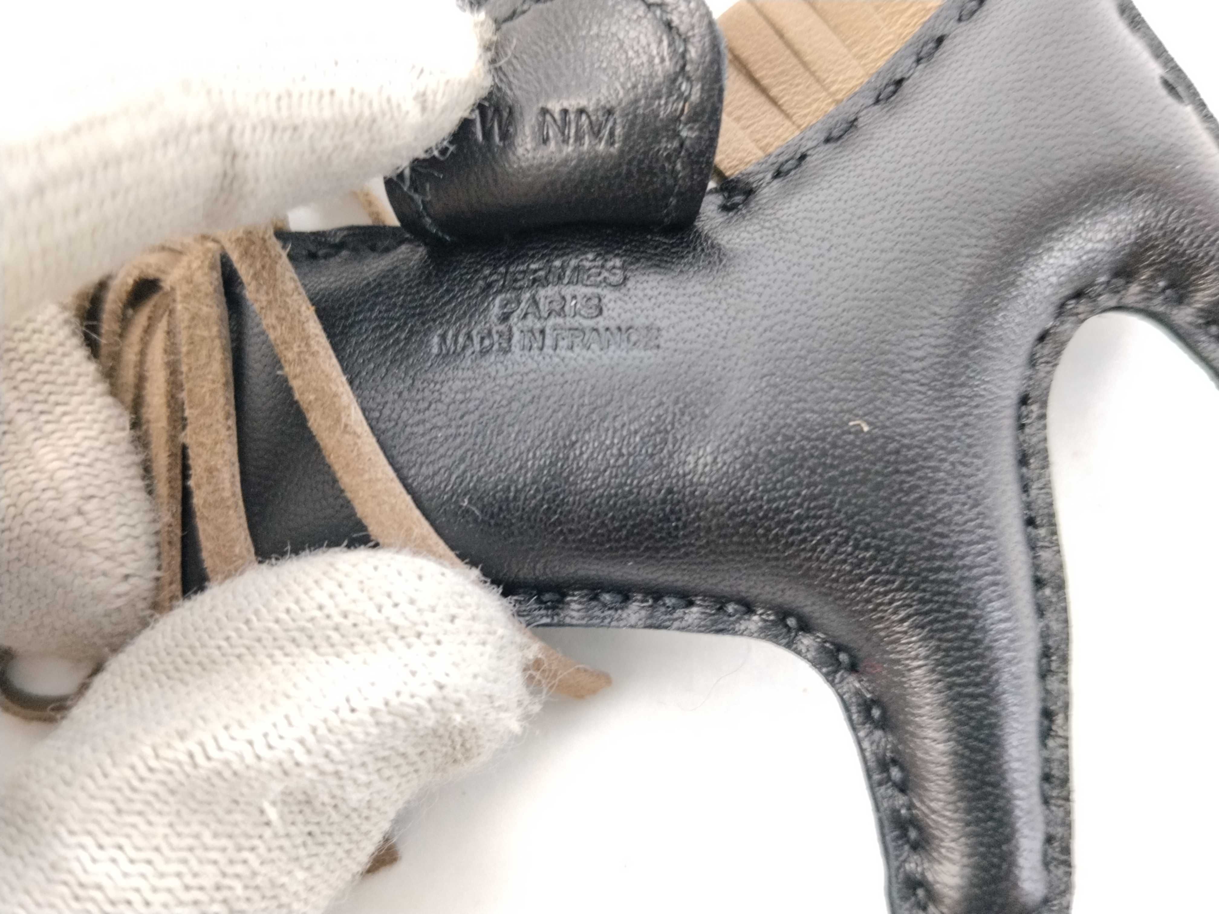 Rodeo Charm (Black) — view 8