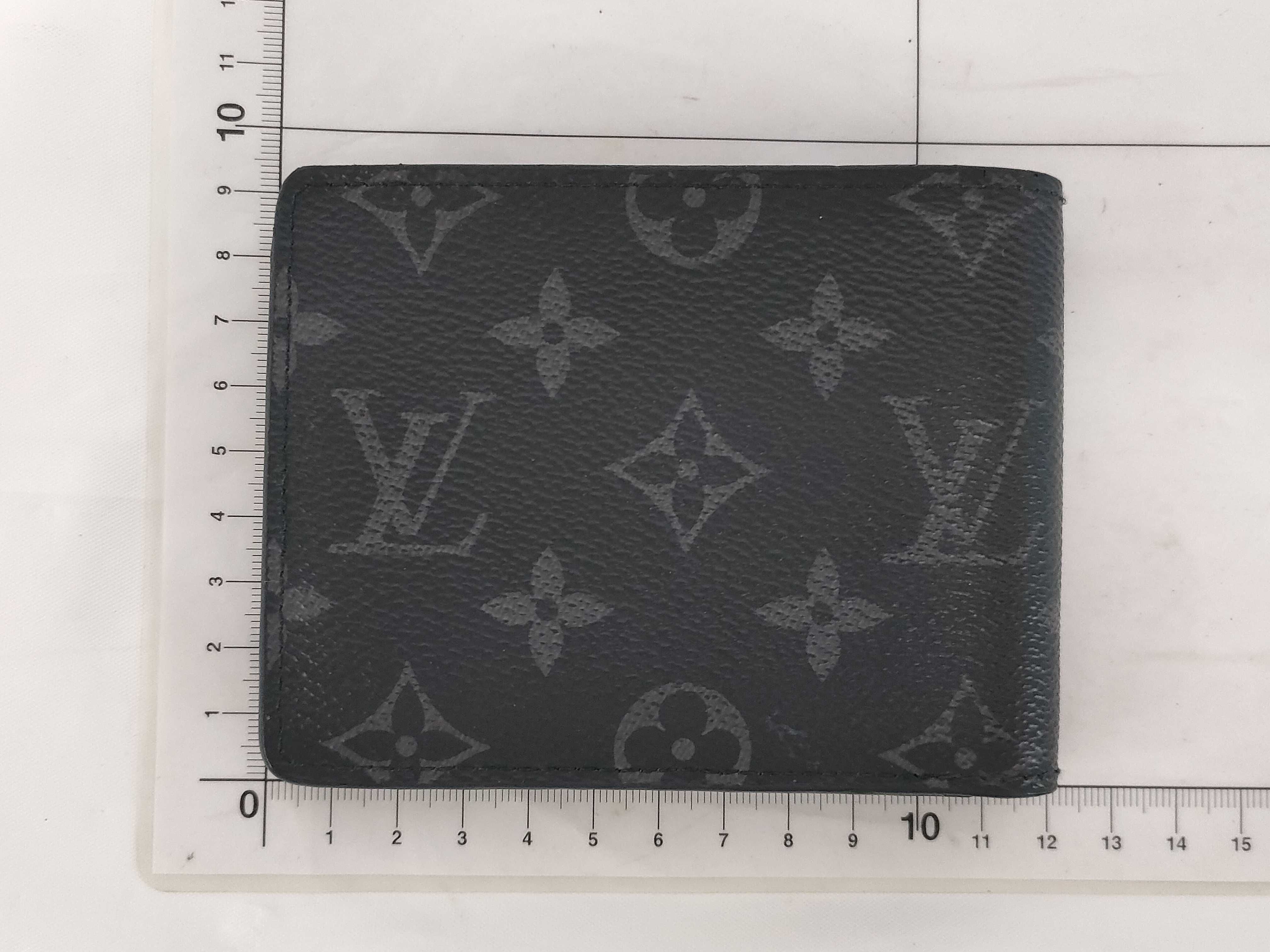 Monogram Eclipse Portefeuille Multiple Small Wallet (with central split) — view 2