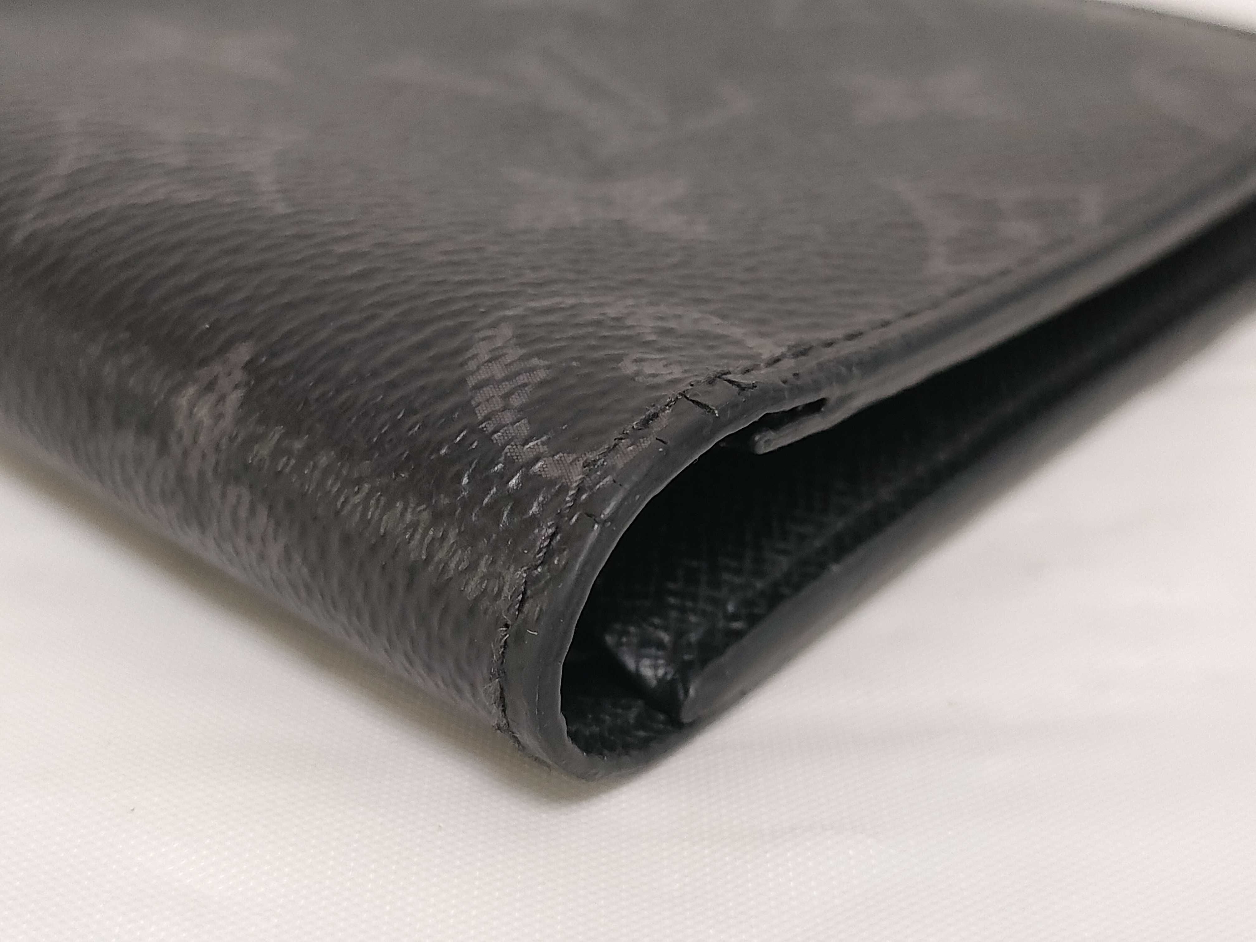 Monogram Eclipse Portefeuille Multiple Small Wallet (with central split) — view 4