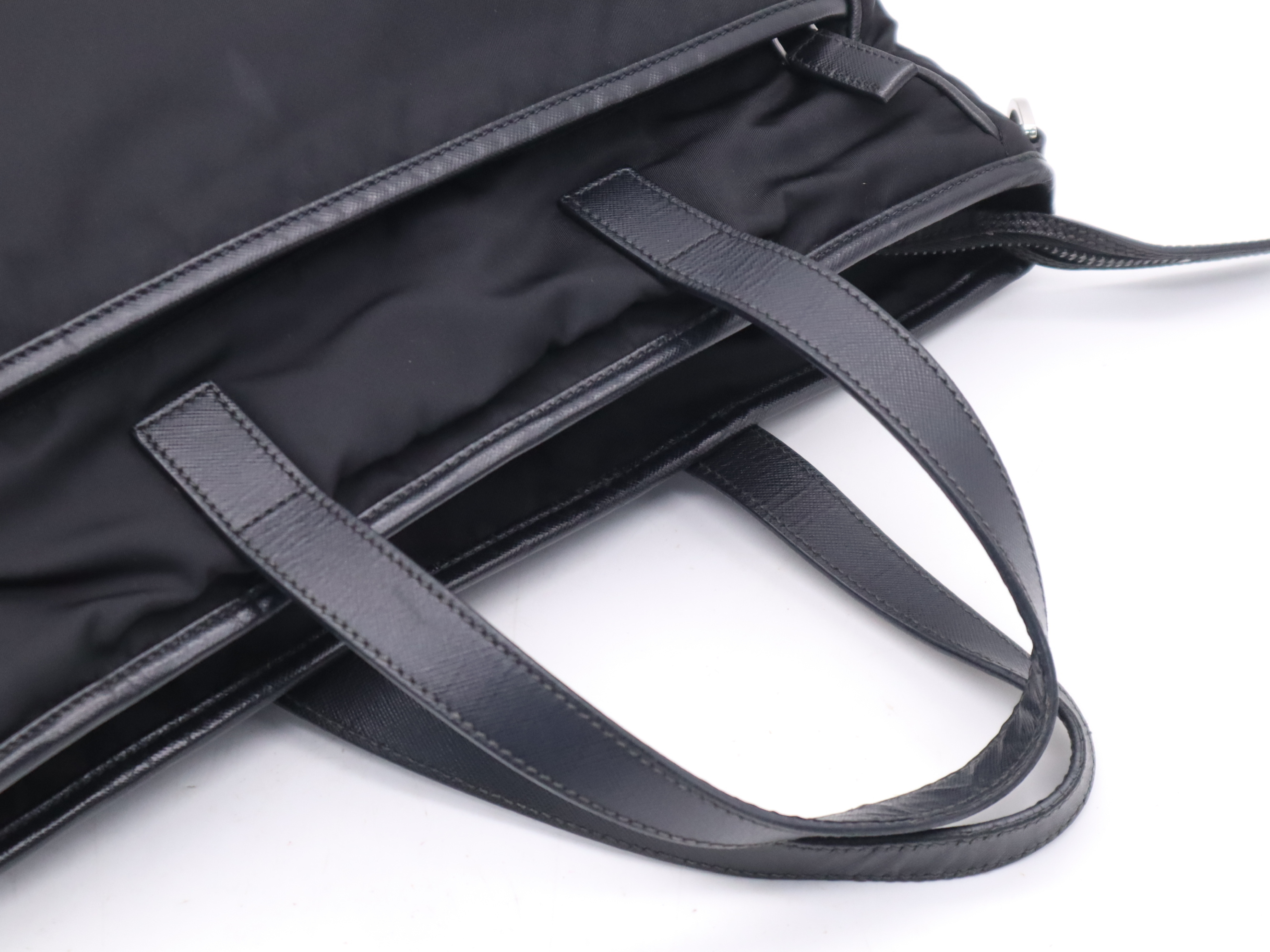 VA0860 Nylon x Leather Triangle Logo Black Silver Hardware Tote Bag with Shoulder Strap and Card Holder — view 6