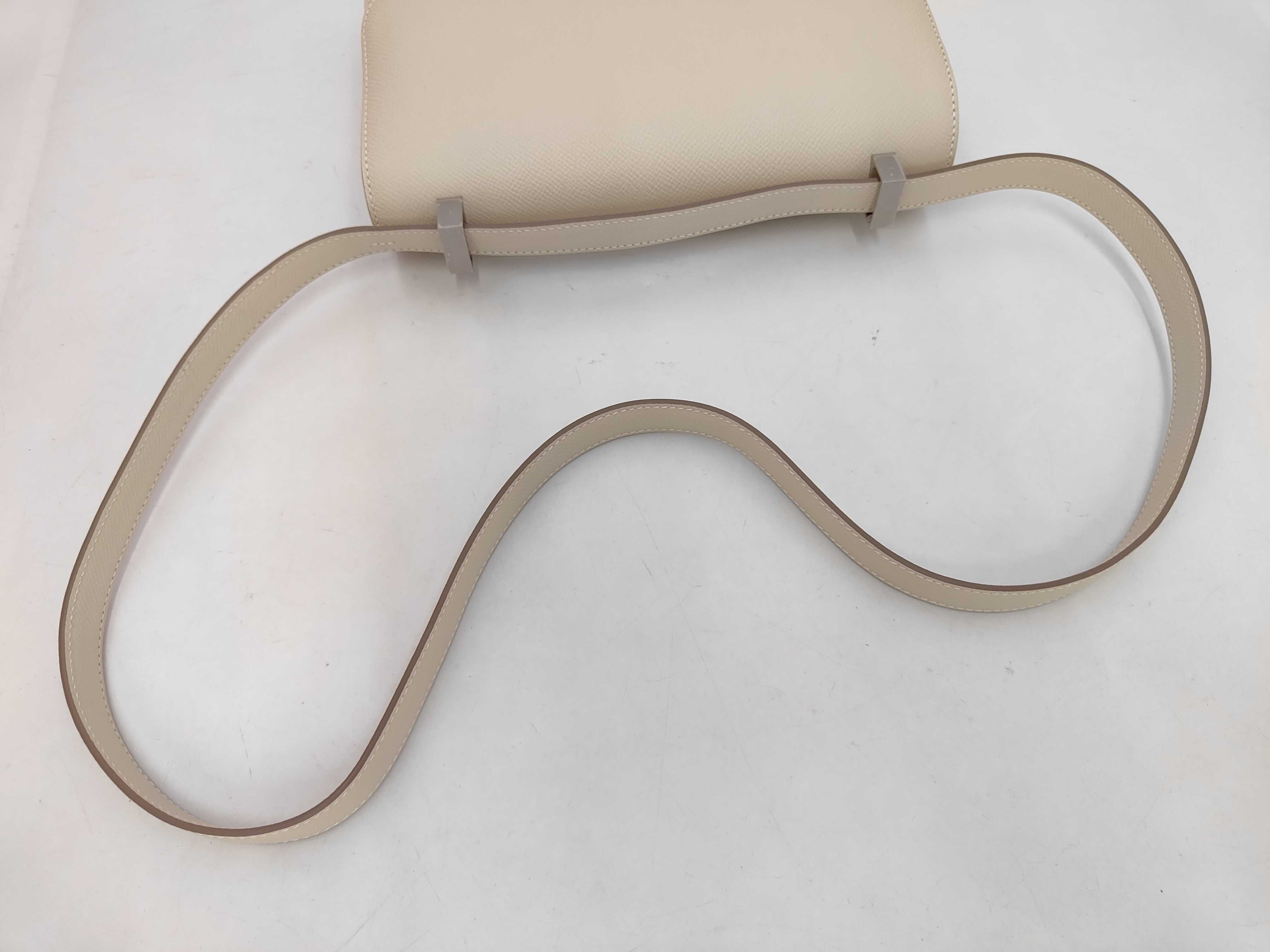 Constance 24 Veau Epsom Craie Silver Hardware K Stamp Shoulder Bag — view 5
