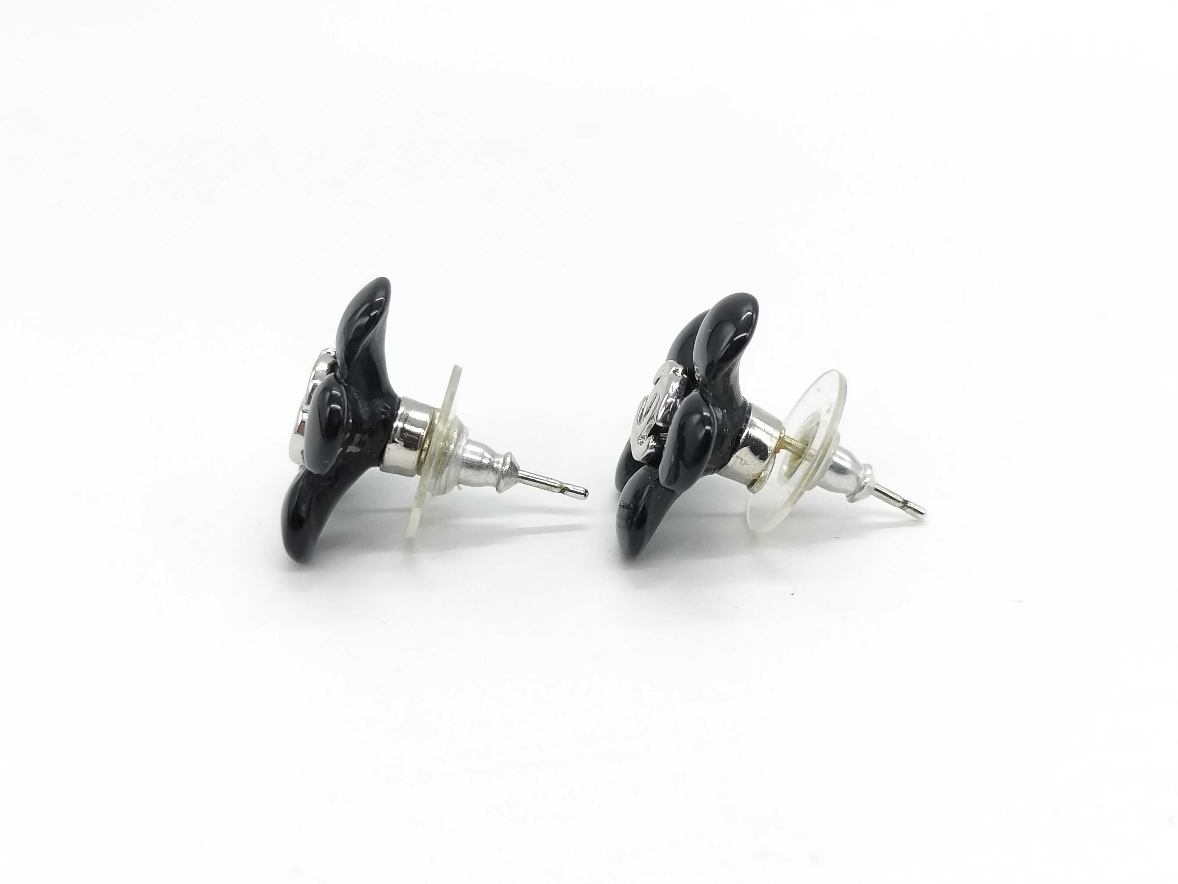 05A Coco Flower Motif Black Earrings — view 3