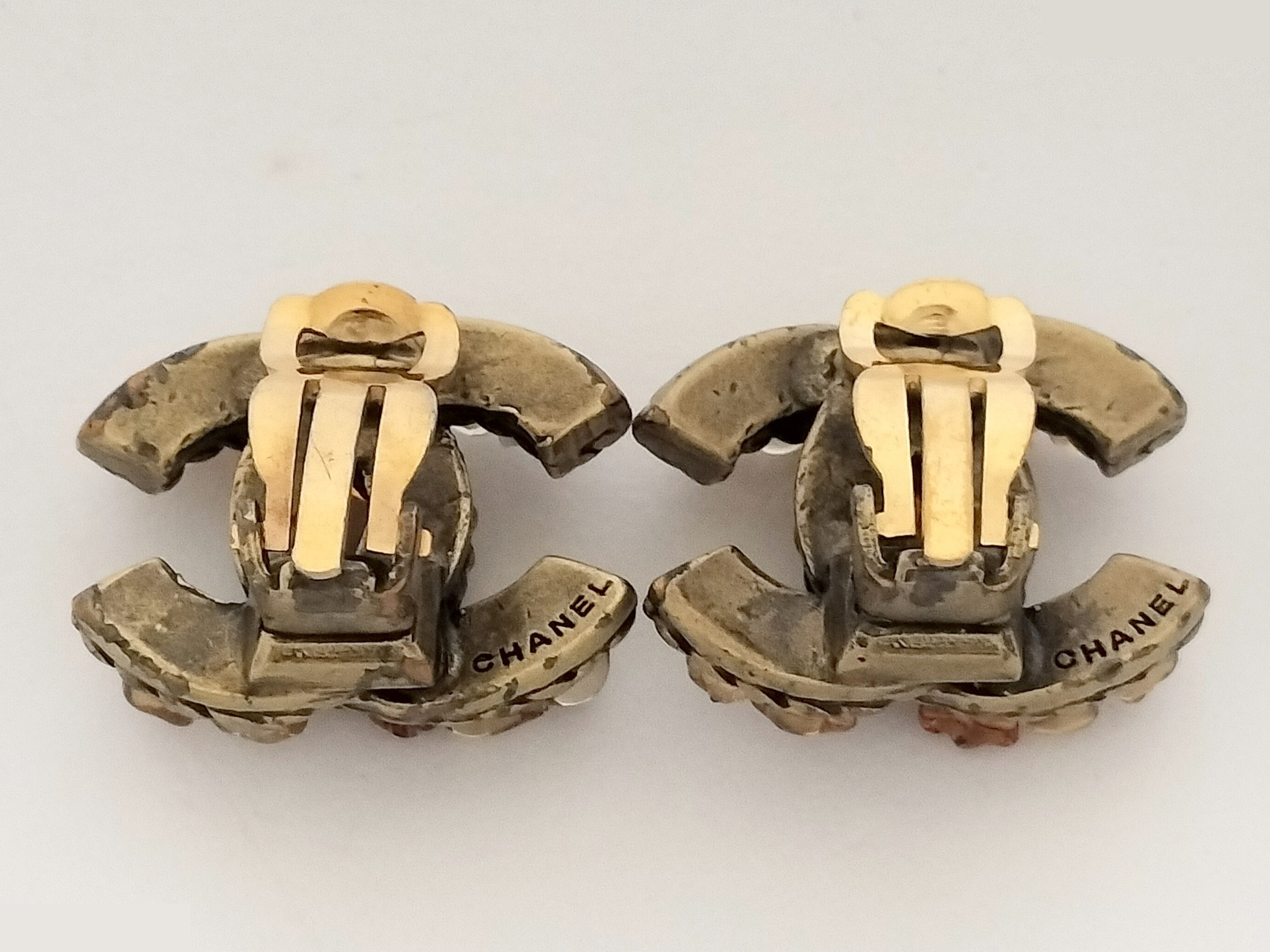 Coco Tortoiseshell Gold Earrings — view 5
