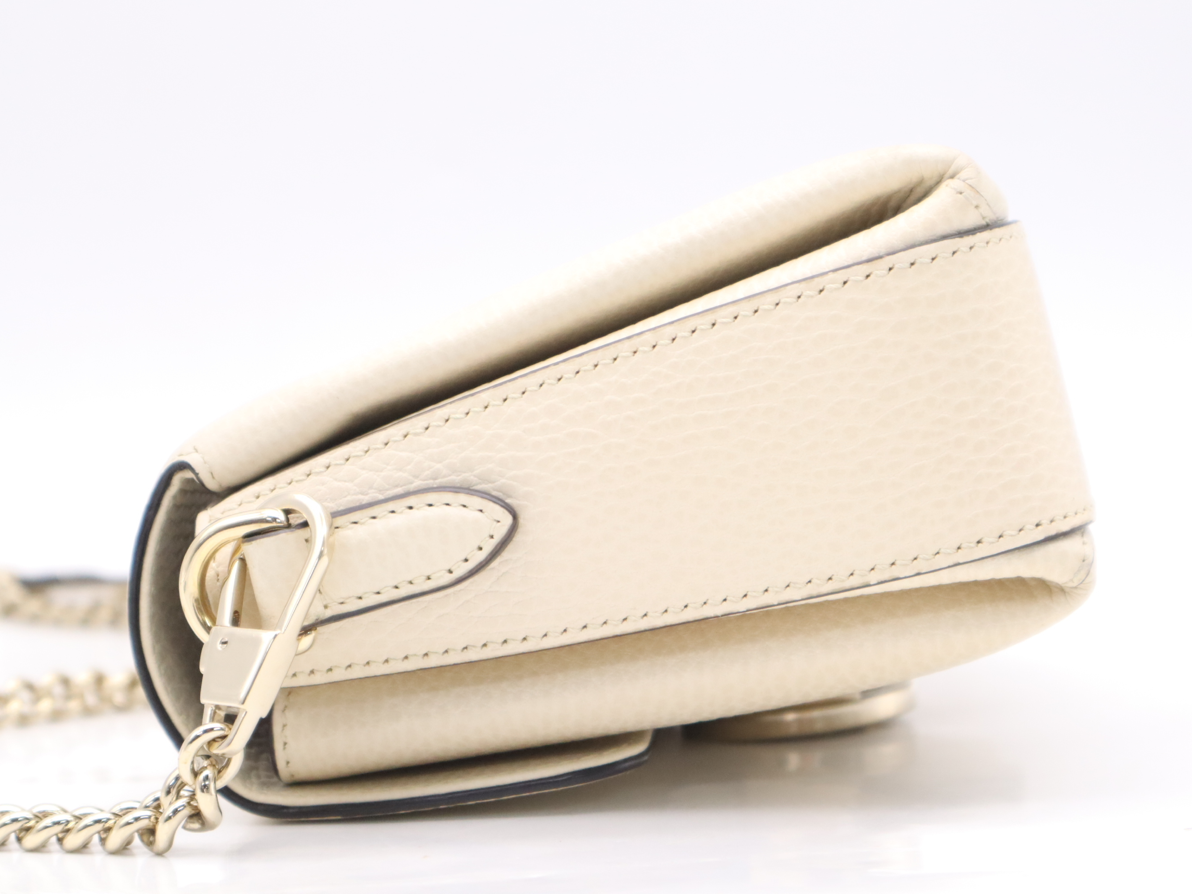 607720 Leather Interlocking G Chain Shoulder Bag, White, Gold Hardware, with Shoulder Strap — view 3