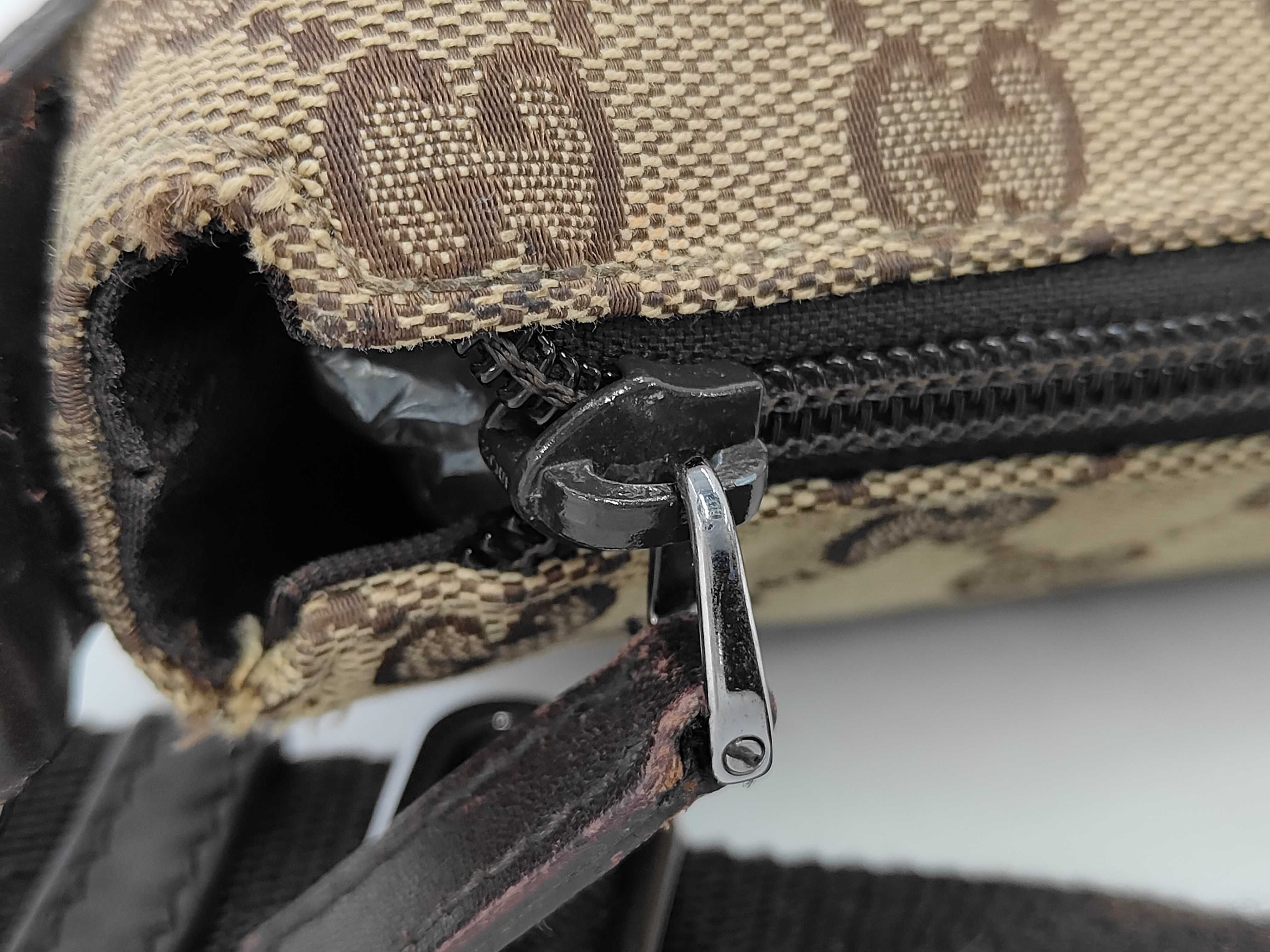 GG Canvas Shoulder Bag, Brown, 145857 — view 7