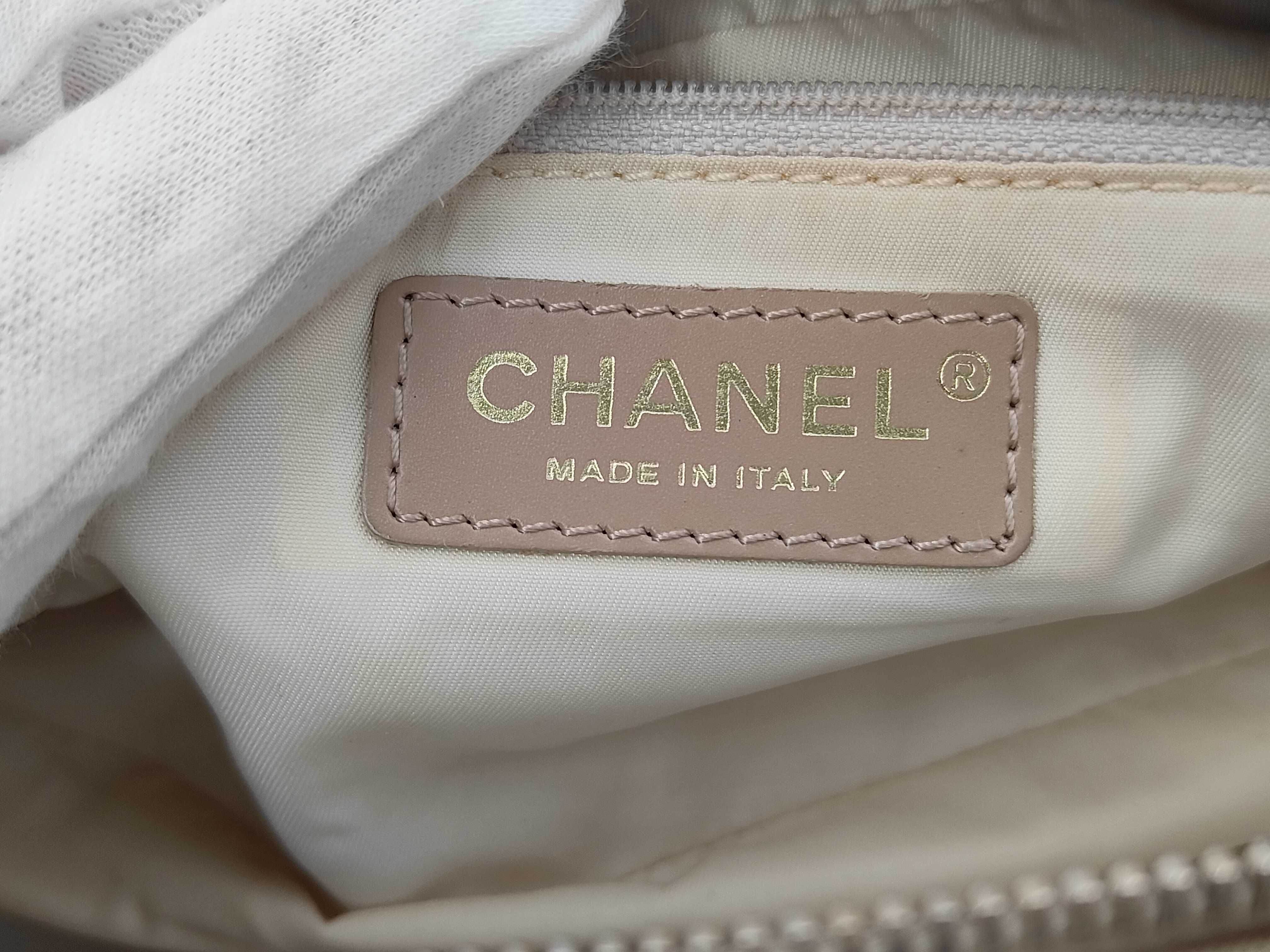 New Travel Mini Boston Handbag — view 10