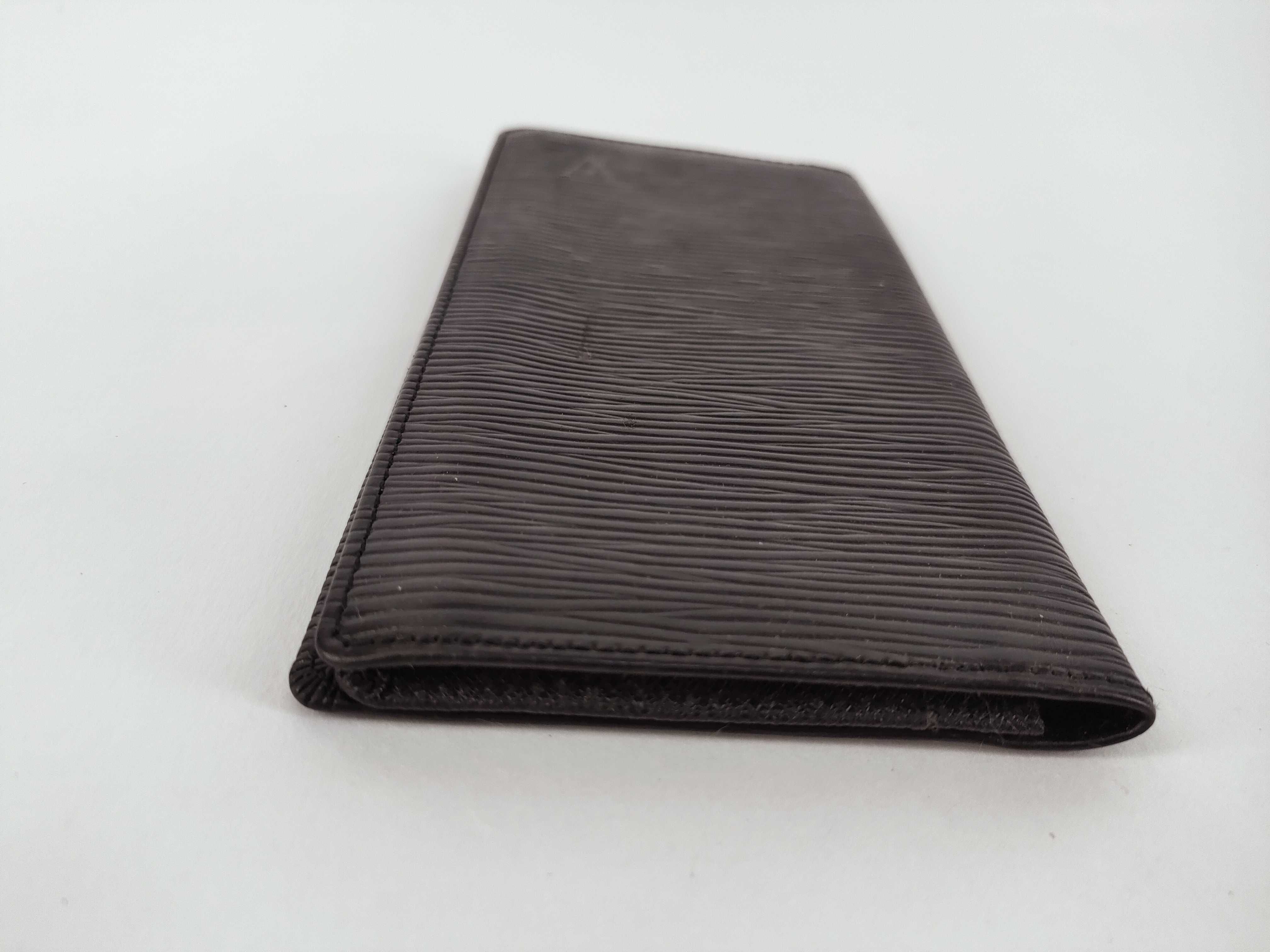 Epi LV Billfold Louis Vuitton Wallet — view 6