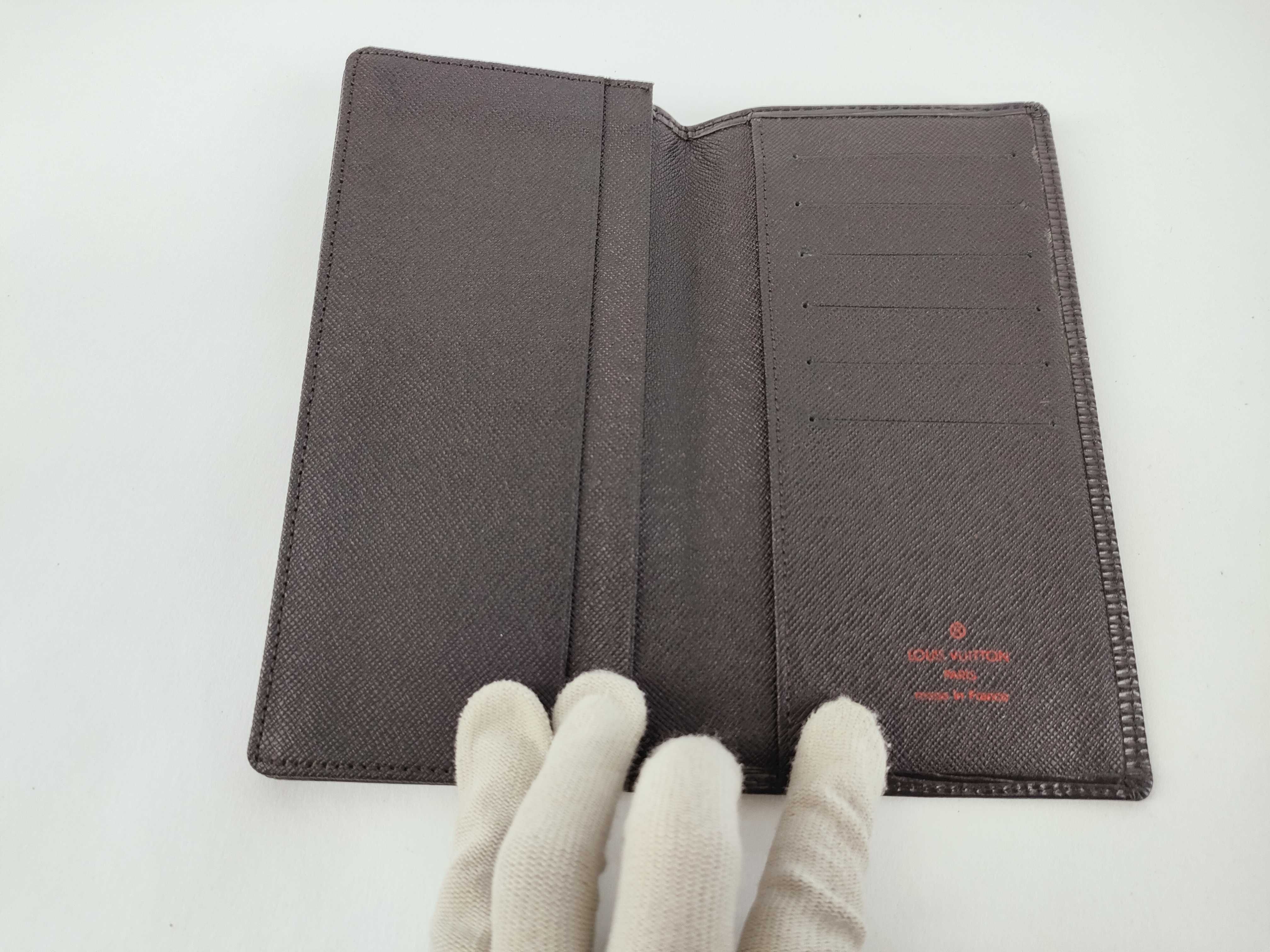 Epi LV Billfold Louis Vuitton Wallet — view 8