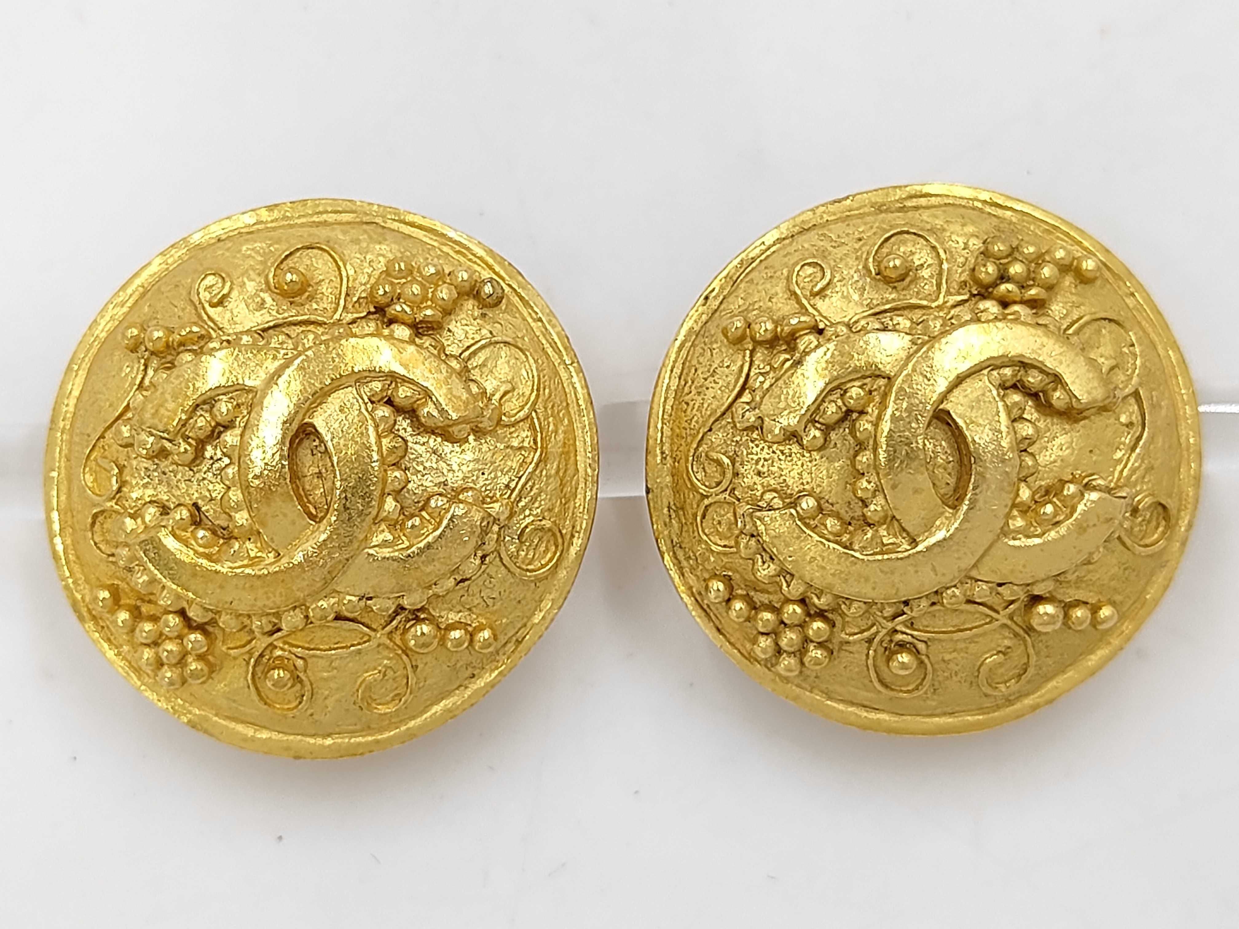 GP Coco Mark Round Vintage Gold Earrings with Box