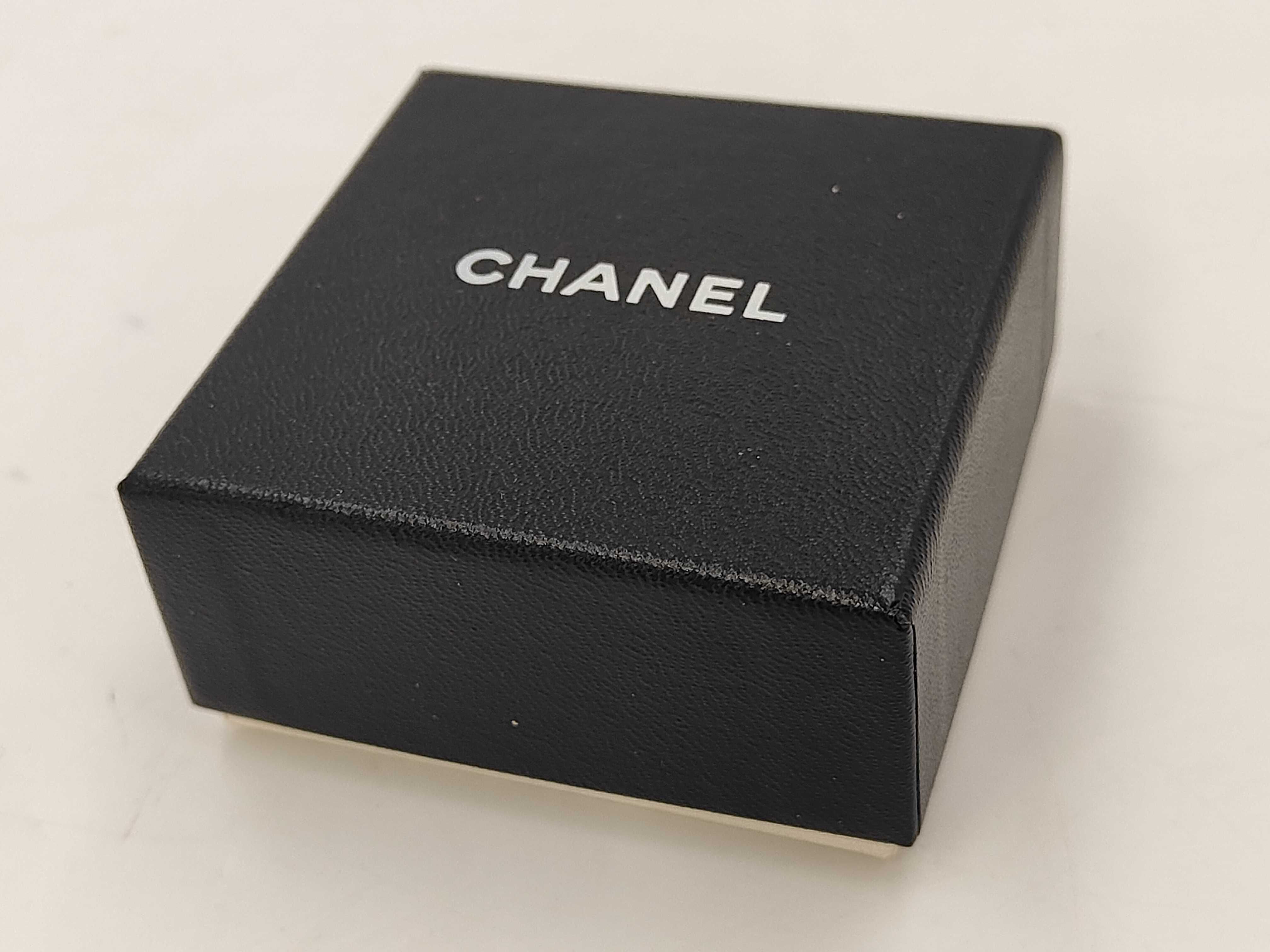 GP Coco Mark Round Vintage Gold Earrings with Box — view 7