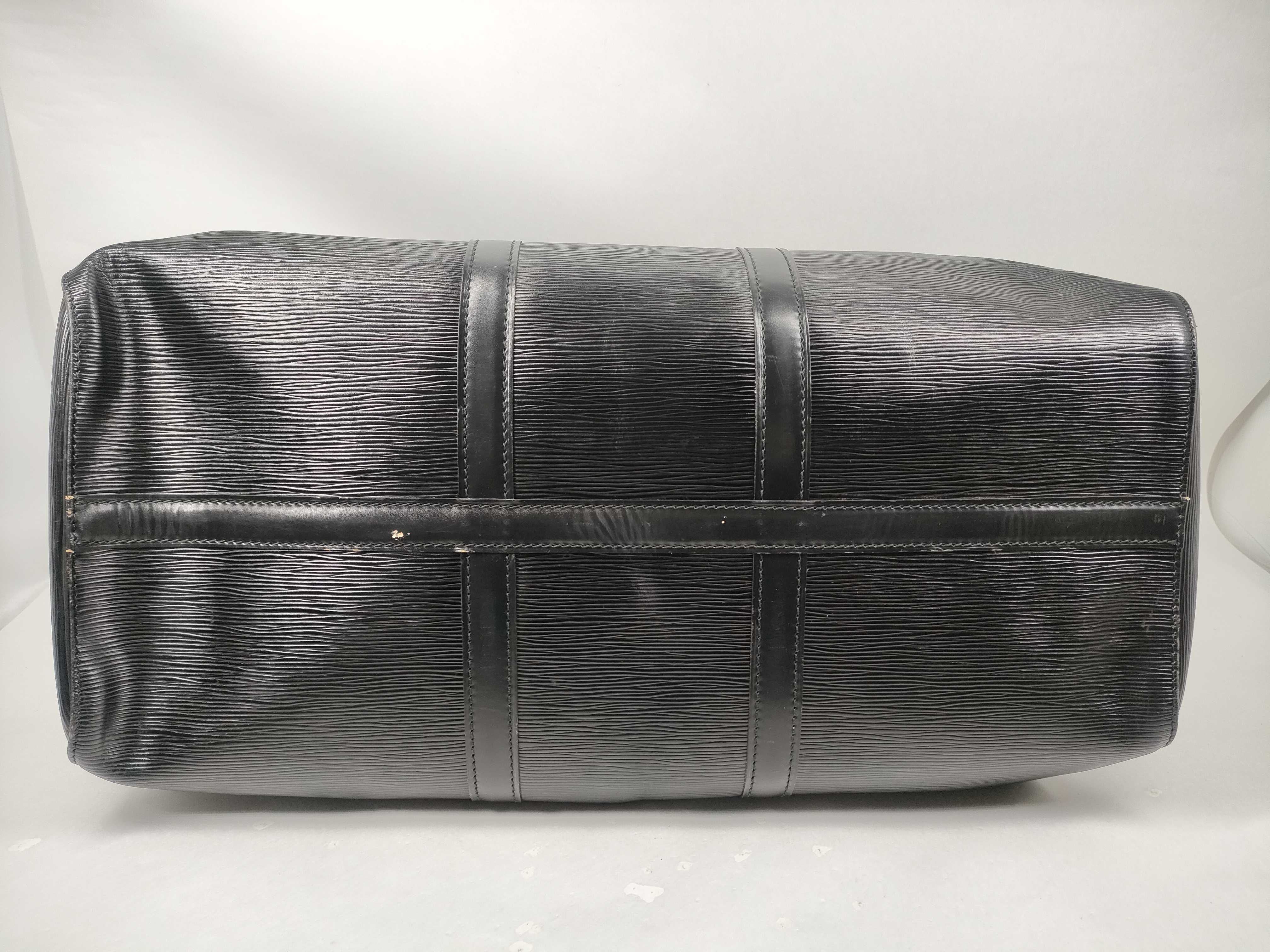 Epi Keepall 45 Epi Noir Boston Bag — view 11
