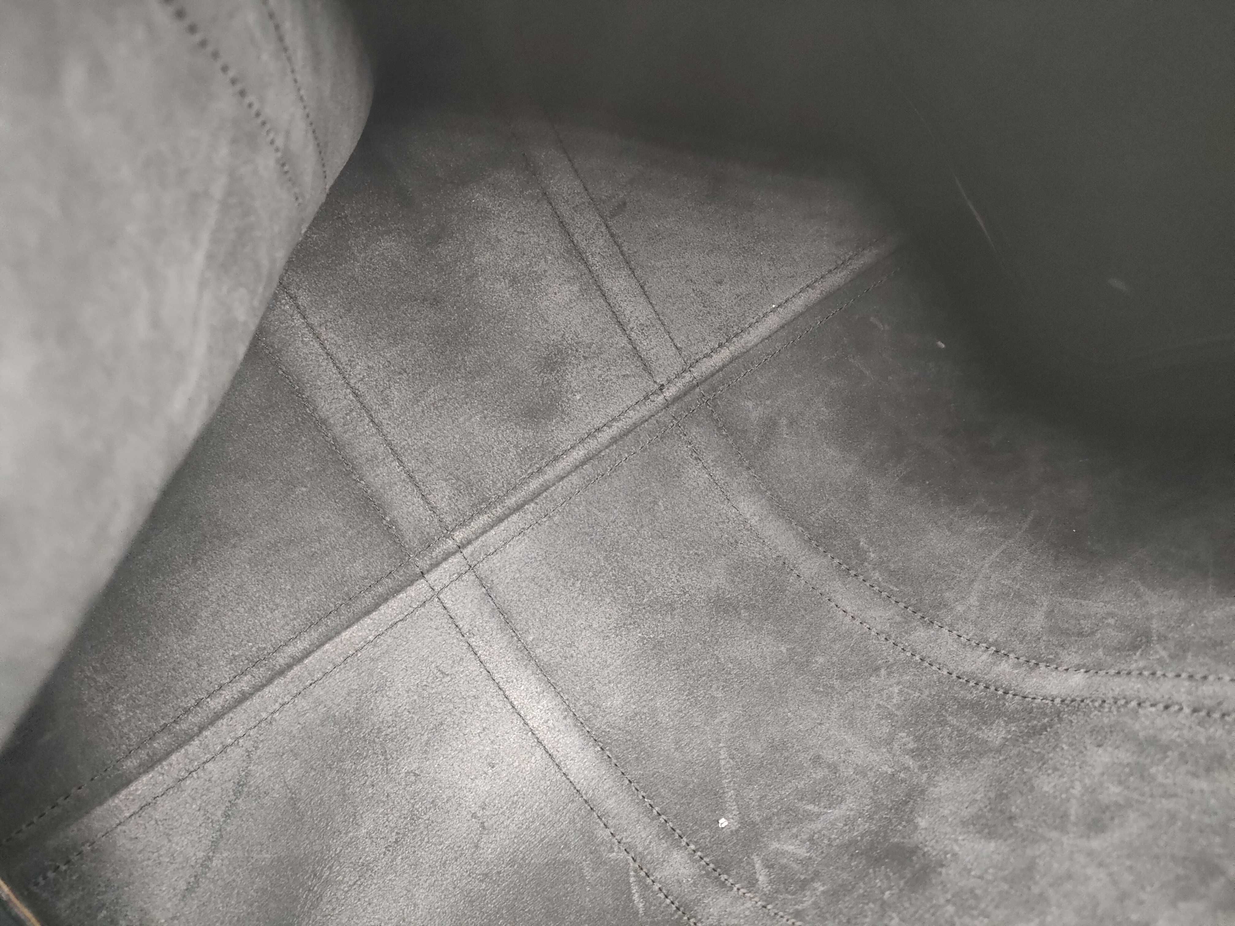 Epi Keepall 45 Epi Noir Boston Bag — view 12