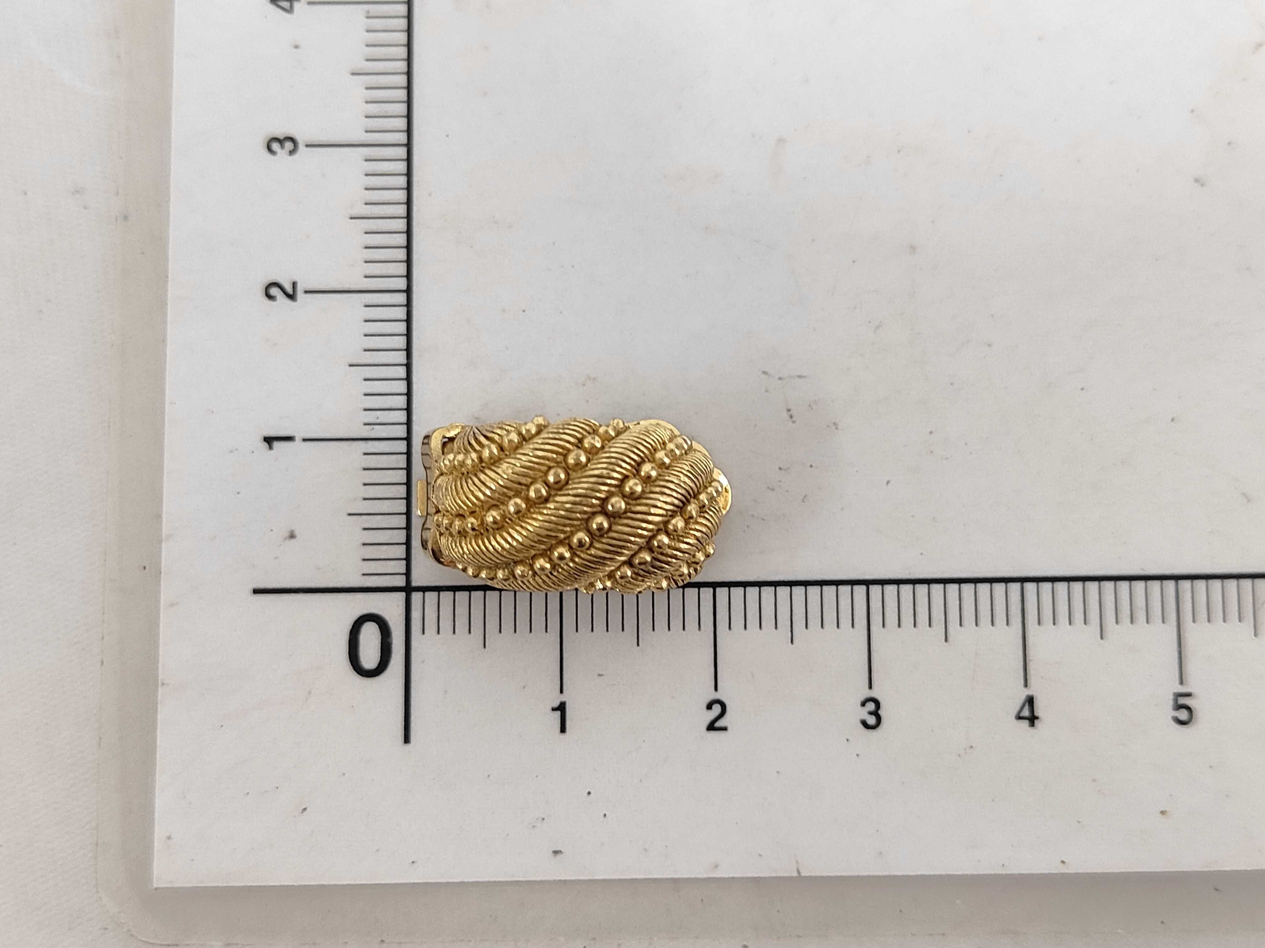 Twist Dot Design Earrings — view 6