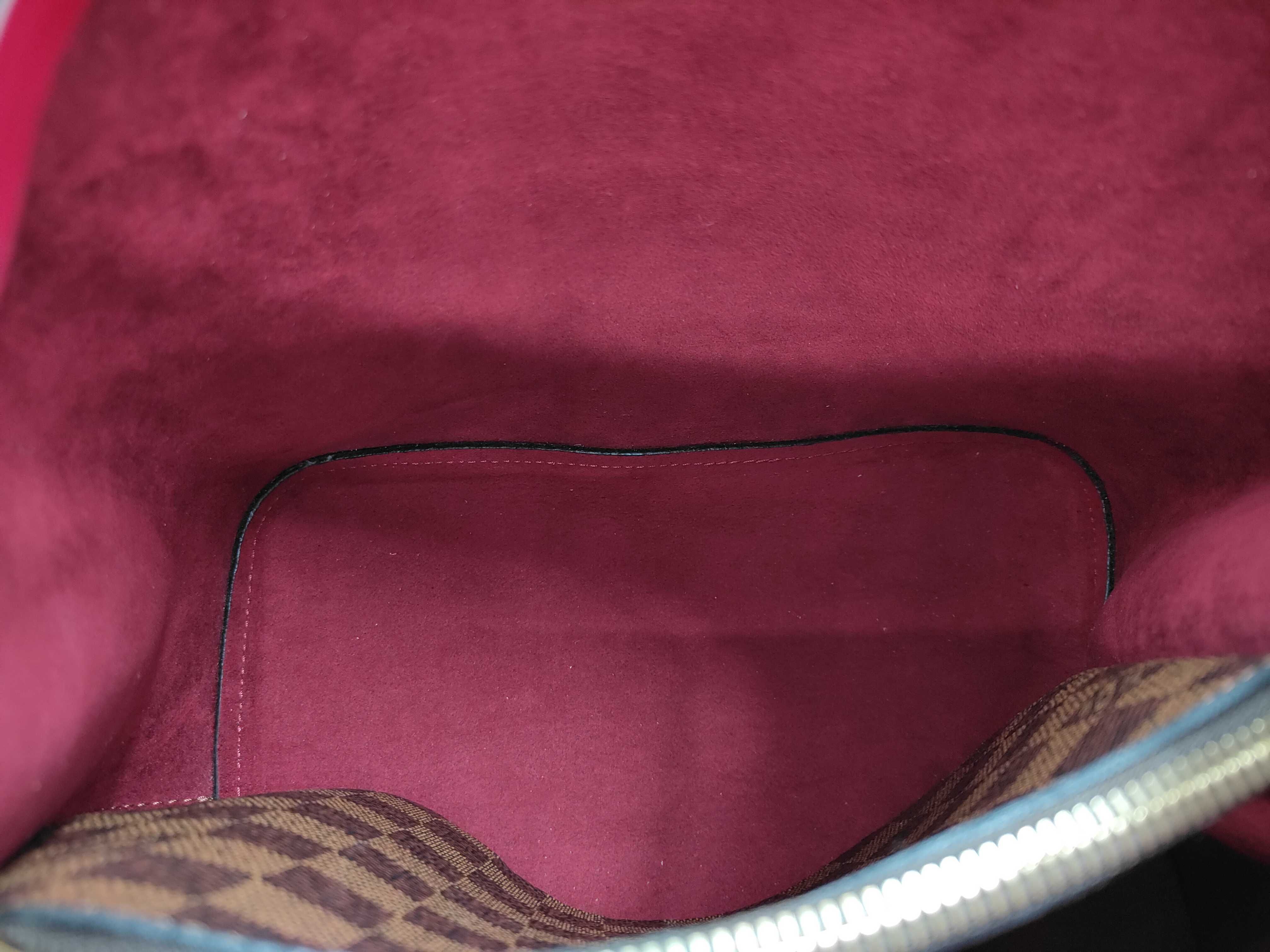 LV NeoNoe Shoulder Bag — view 5